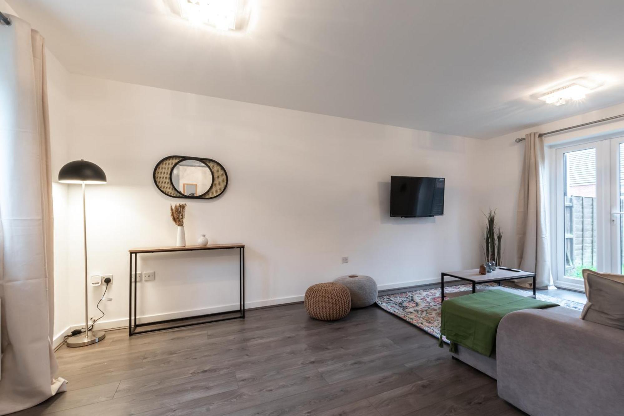 Host & - Moresby Way * Peterborough