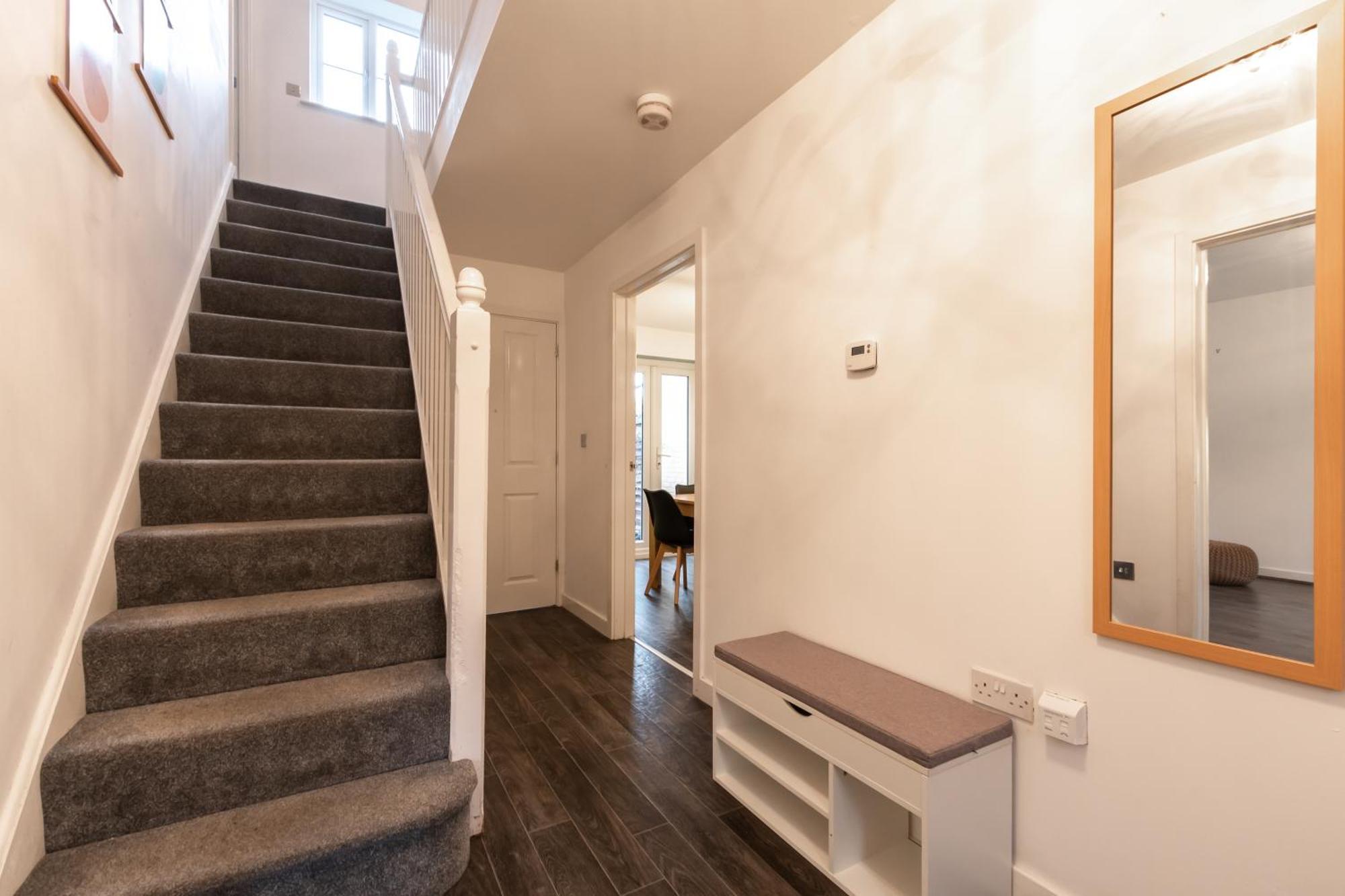 Host & - Moresby Way Apartment *