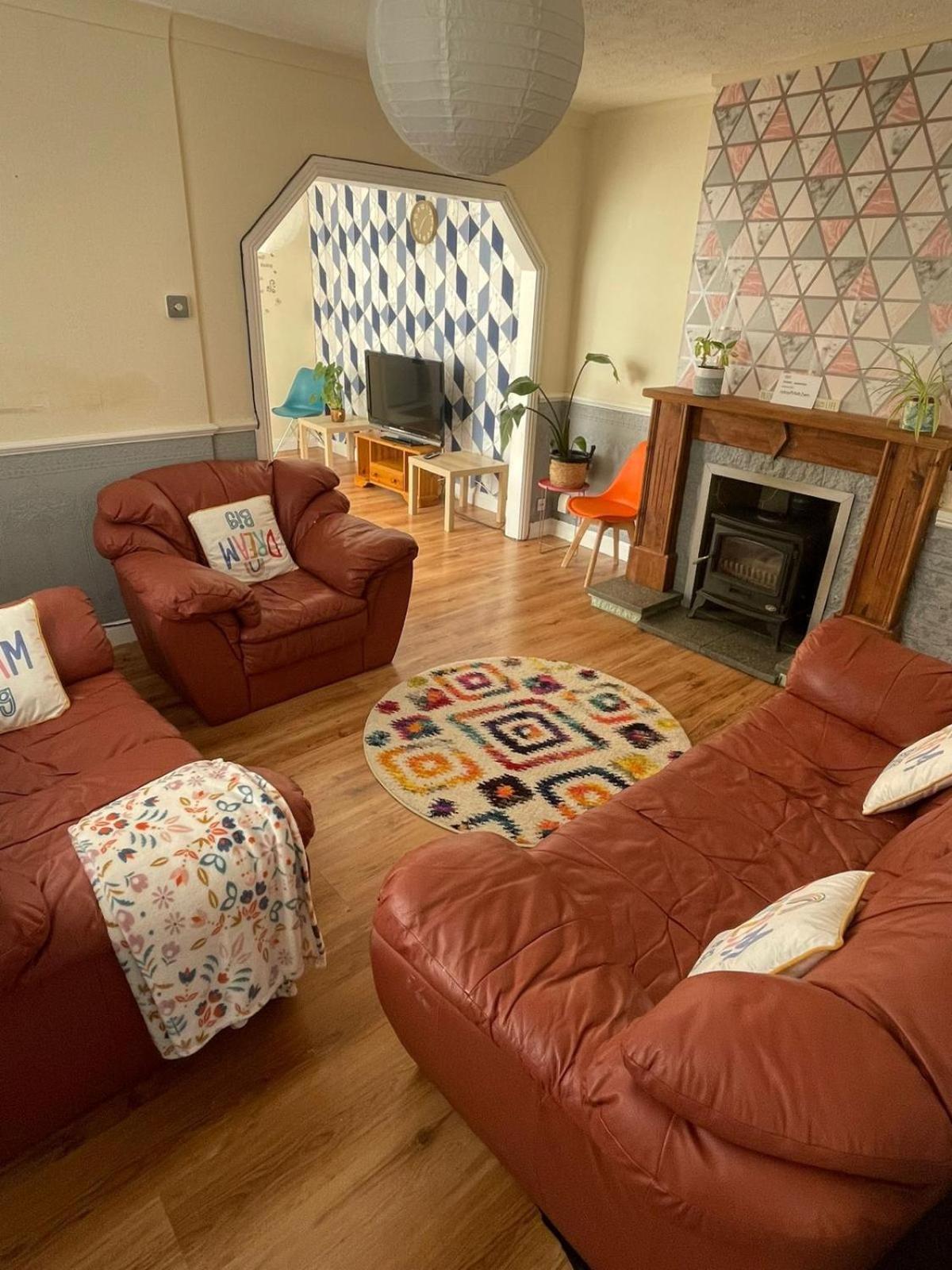 Holiday home Spacious 4 Bedroom Detached 5 Min From Centre Ideally For Contractors Large Families Or Get Togethers Peterborough