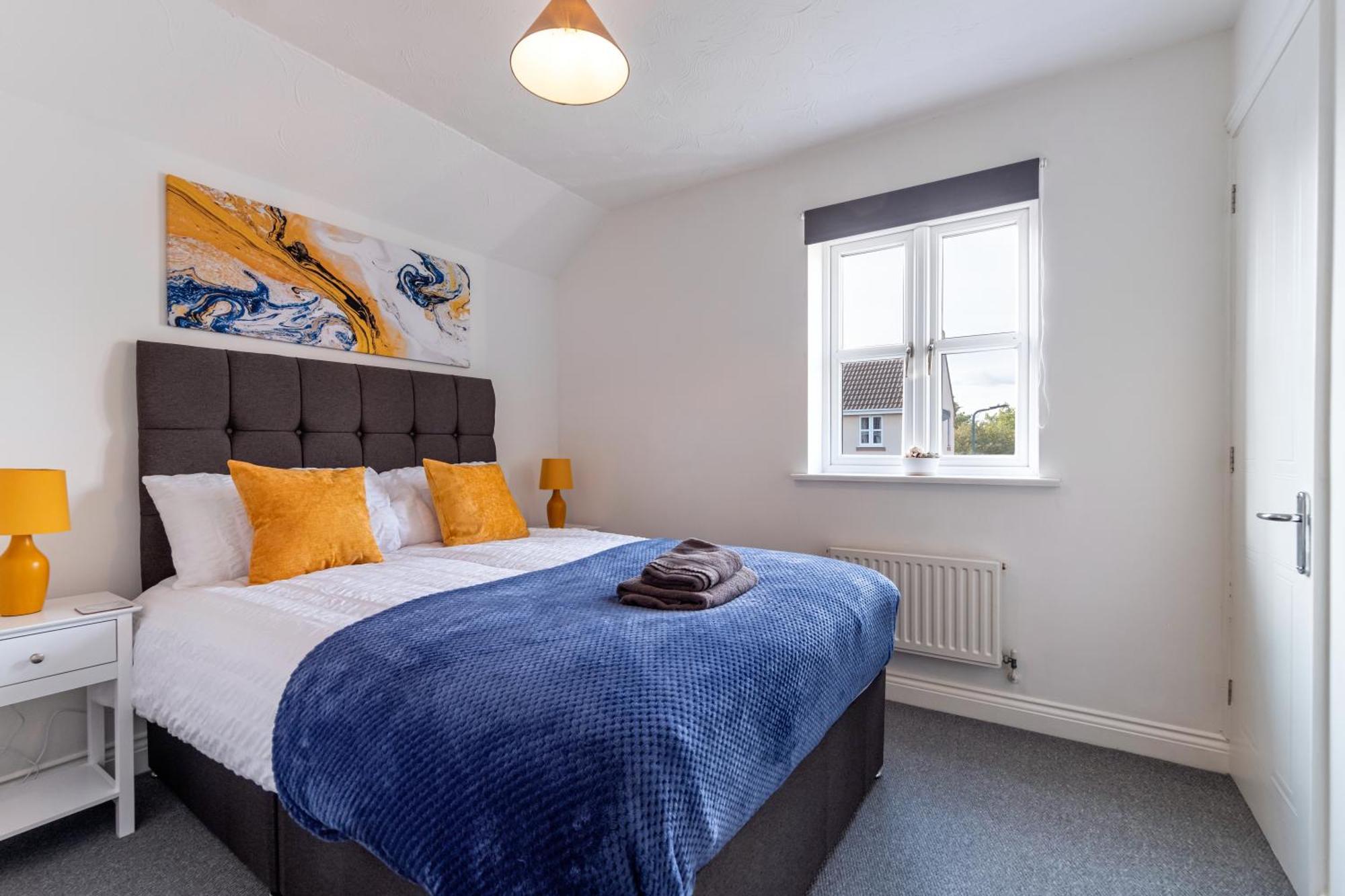 Spacious, 3 Bedroom, 3 Bath, Sleeps 7 Holiday home