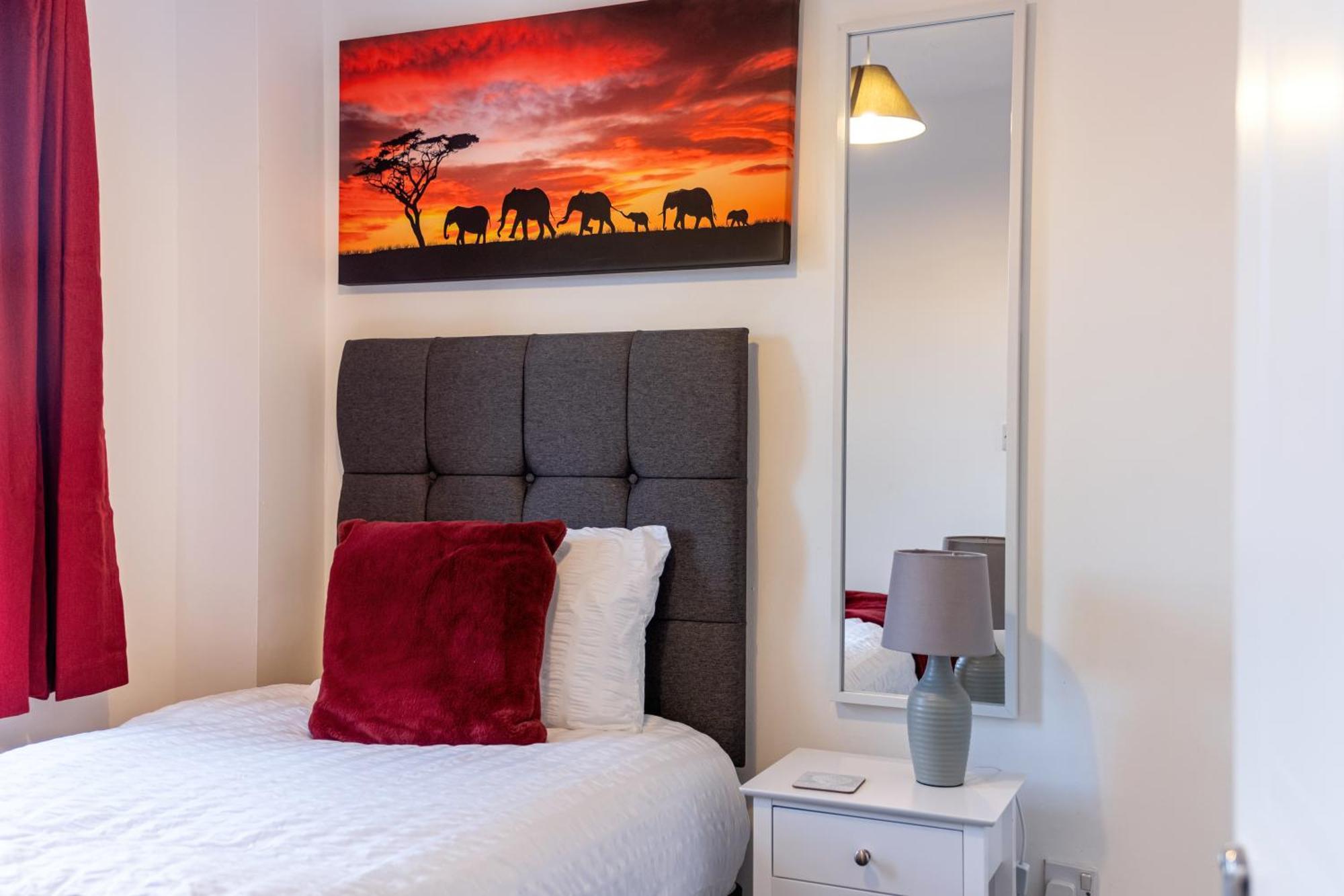 Holiday home Spacious, 3 Bedroom, 3 Bath, Sleeps 7