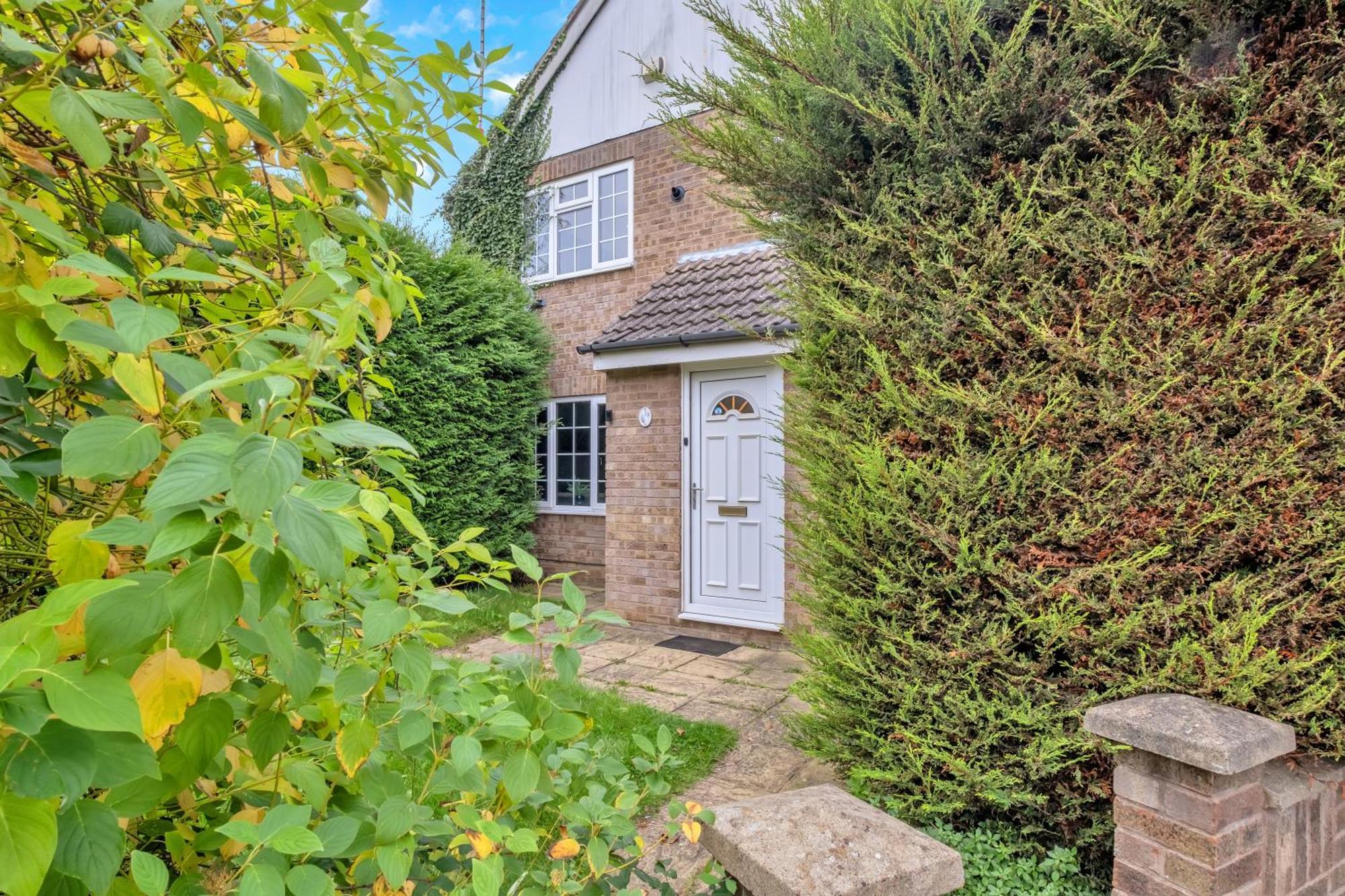 Comfortable & Convenient 3 Bedroom House - Perfect For Contractors And Leisure Guests - Sleeps Up To 5 Holiday home *