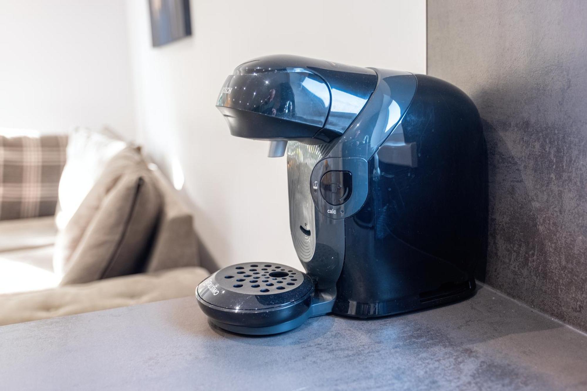 Perfect For Contractors And Leisure - Close To Centre - Sleeps Up To 5 *