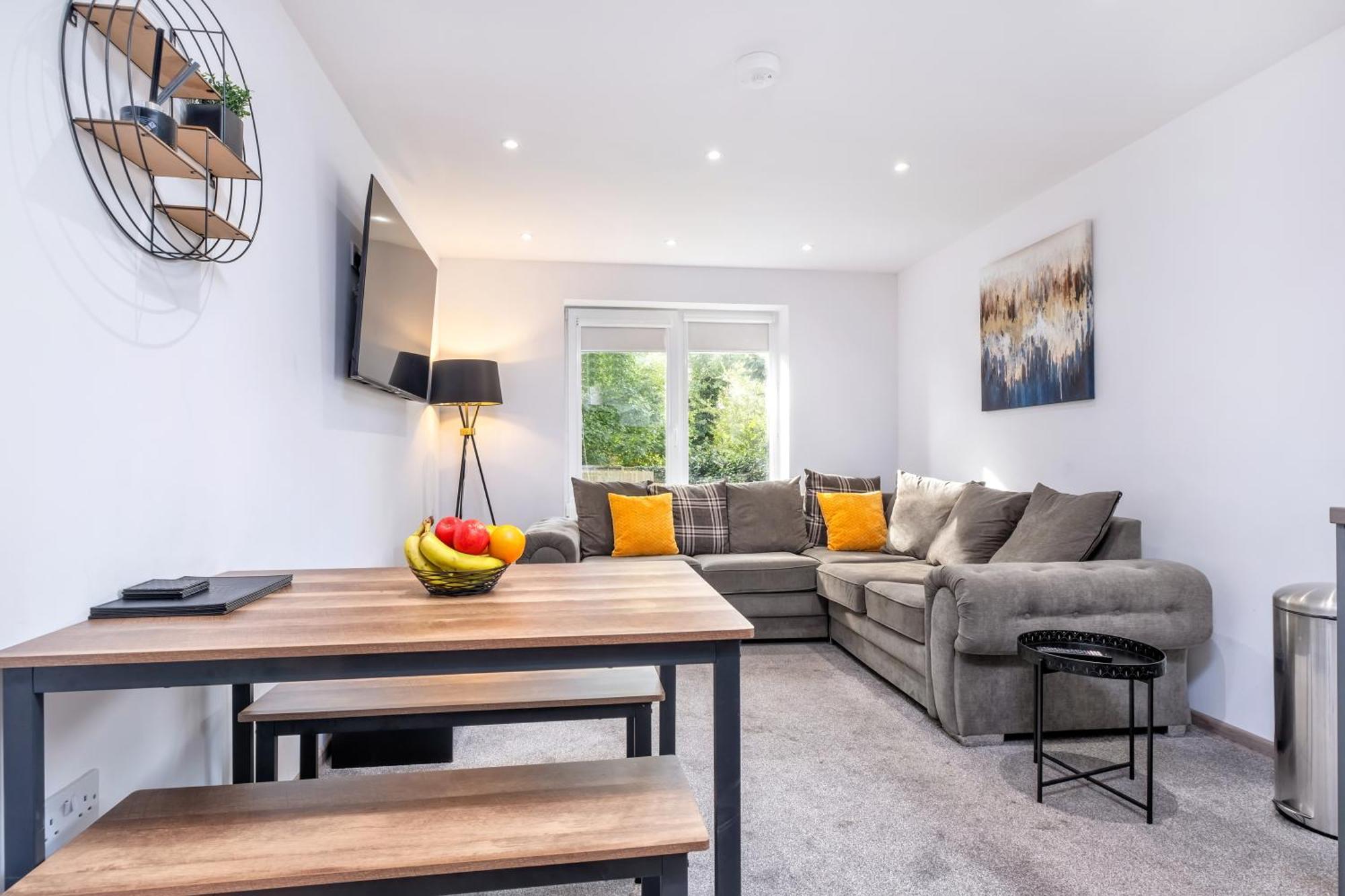 Perfect For Contractors And Leisure - Close To Centre - Sleeps Up To 5 Peterborough