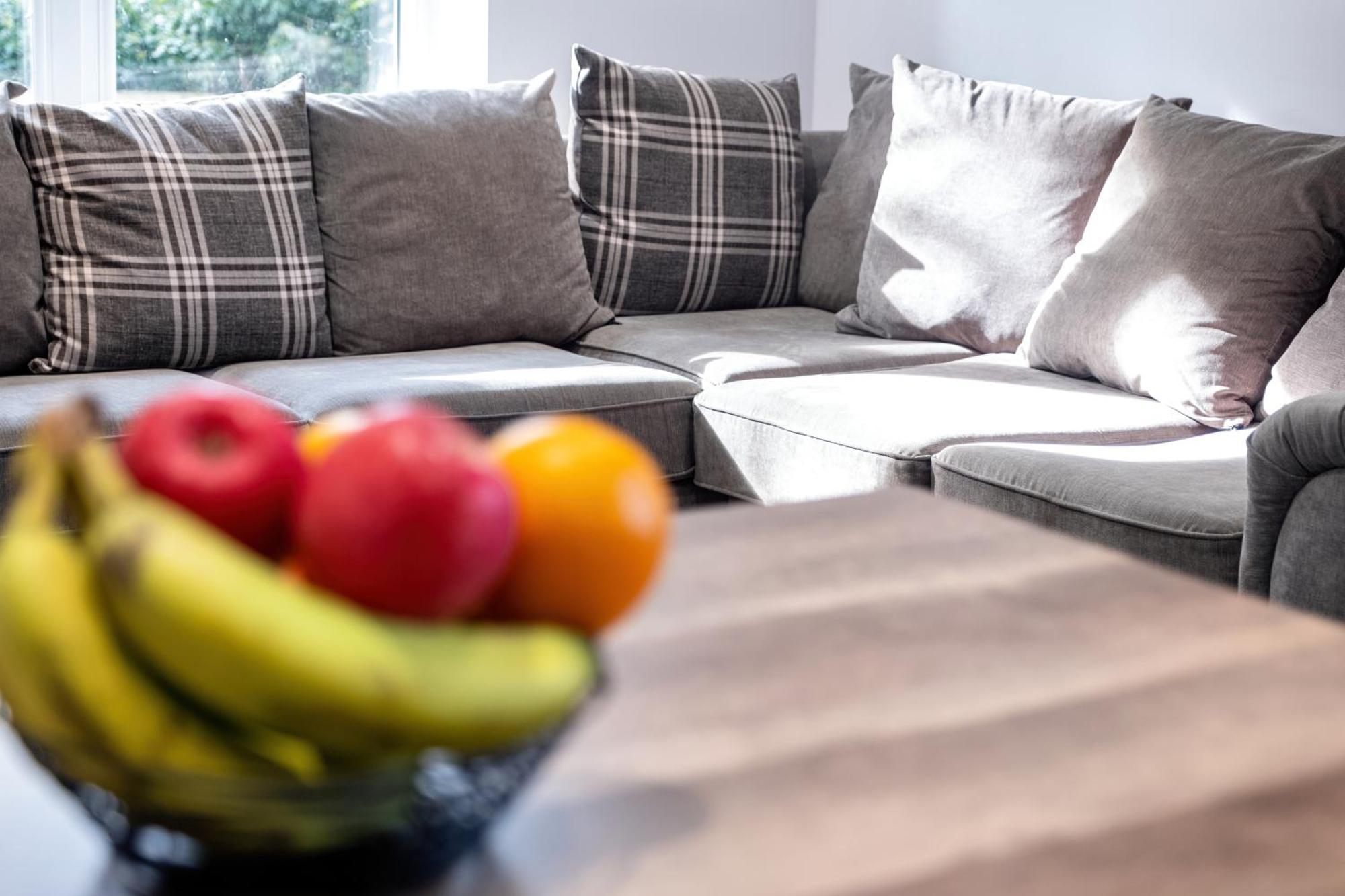 Perfect For Contractors And Leisure - Close To Centre - Sleeps Up To 5 *