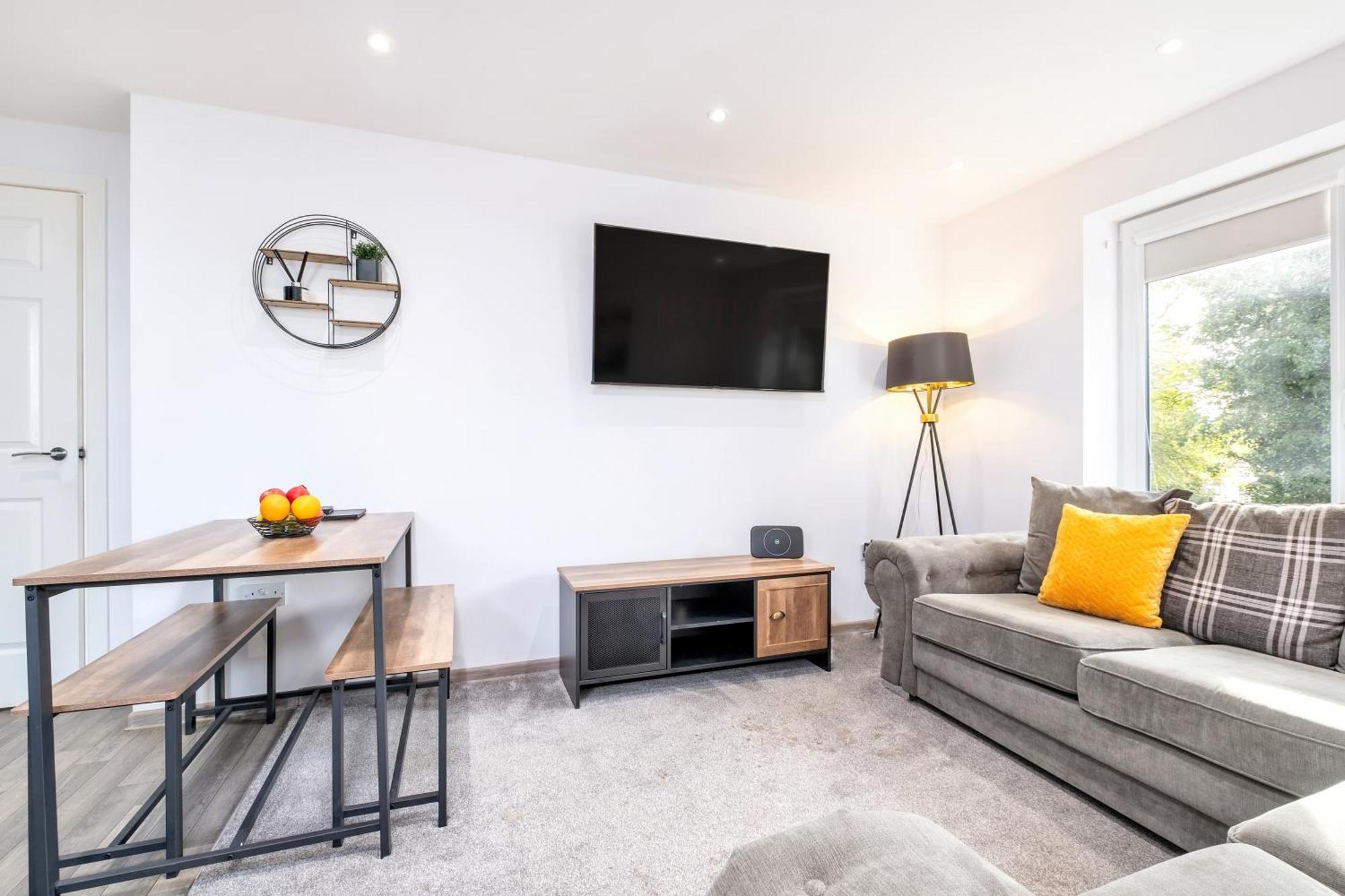 Perfect For Contractors And Leisure - Close To Centre - Sleeps Up To 5 Peterborough