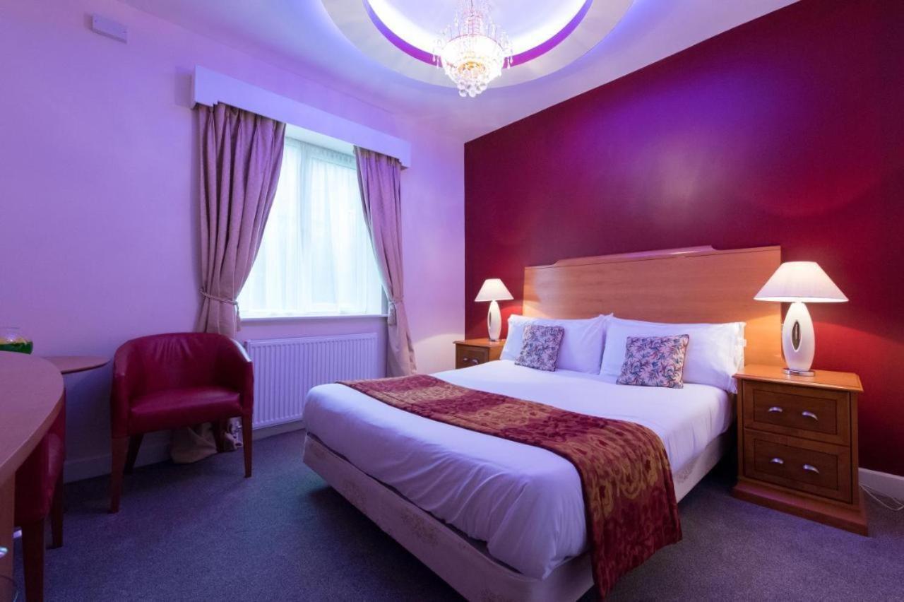 The Pearl 4*