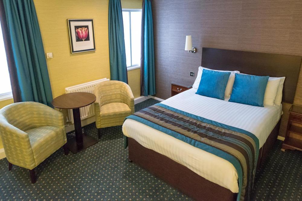 The Bull Hotel; Sure Collection By Western Hotel Peterborough