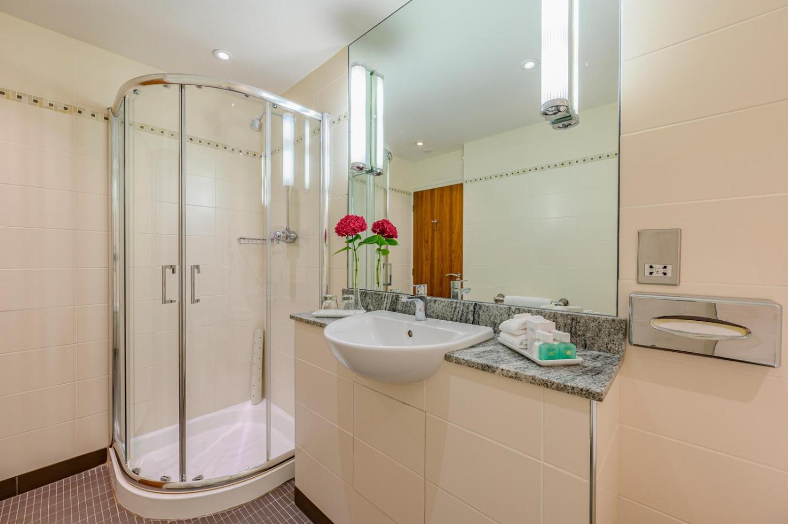 The Bull Hotel; Sure Collection By Western Hotel Peterborough
