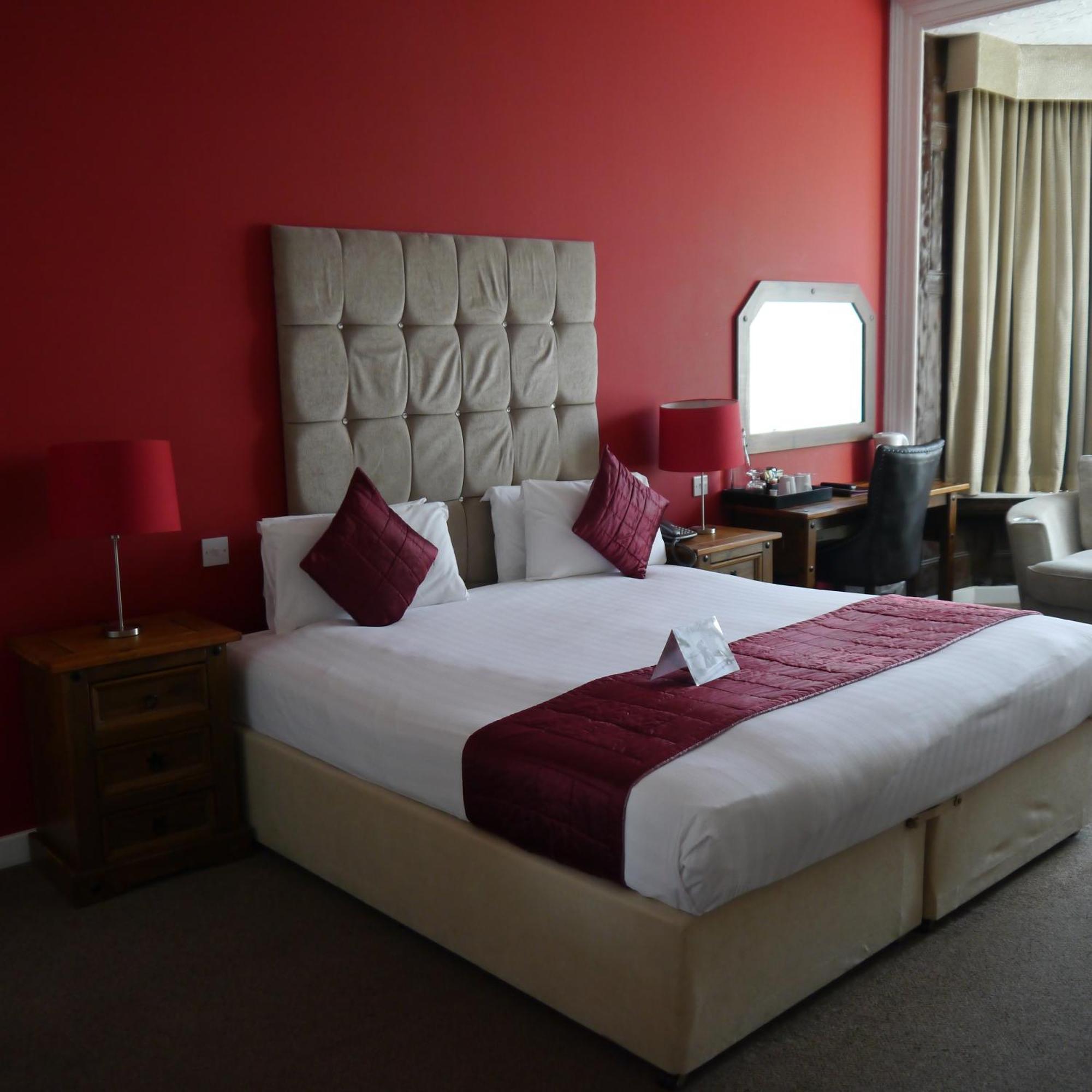 The Pearl 4*