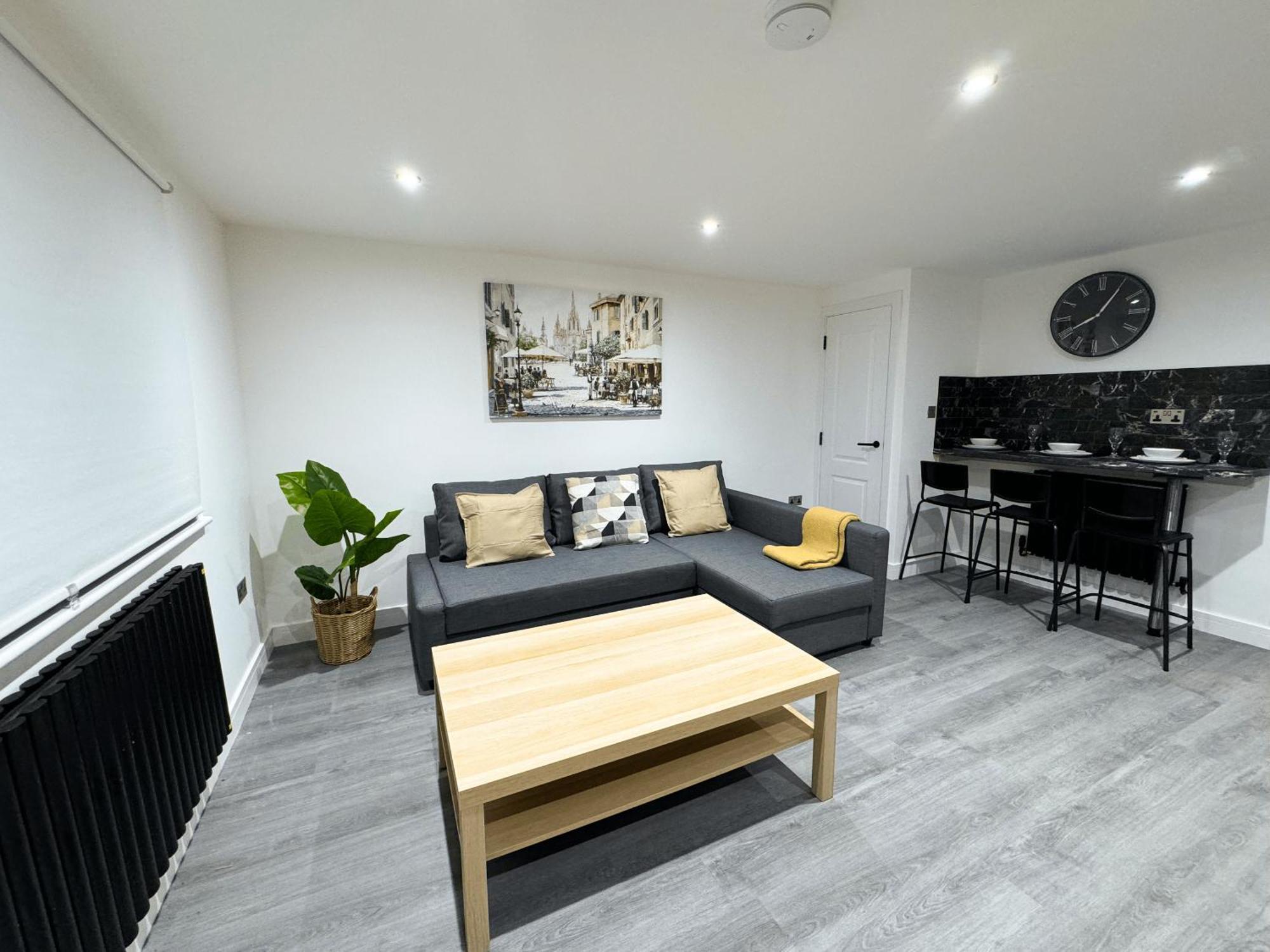 High Spec On London Road By Reo Homes * Peterborough