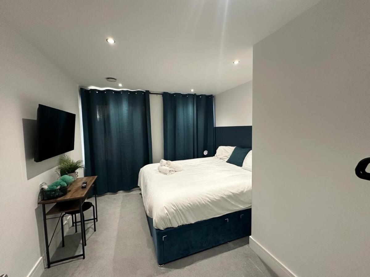 Elegant 1 Apartment Peterborough