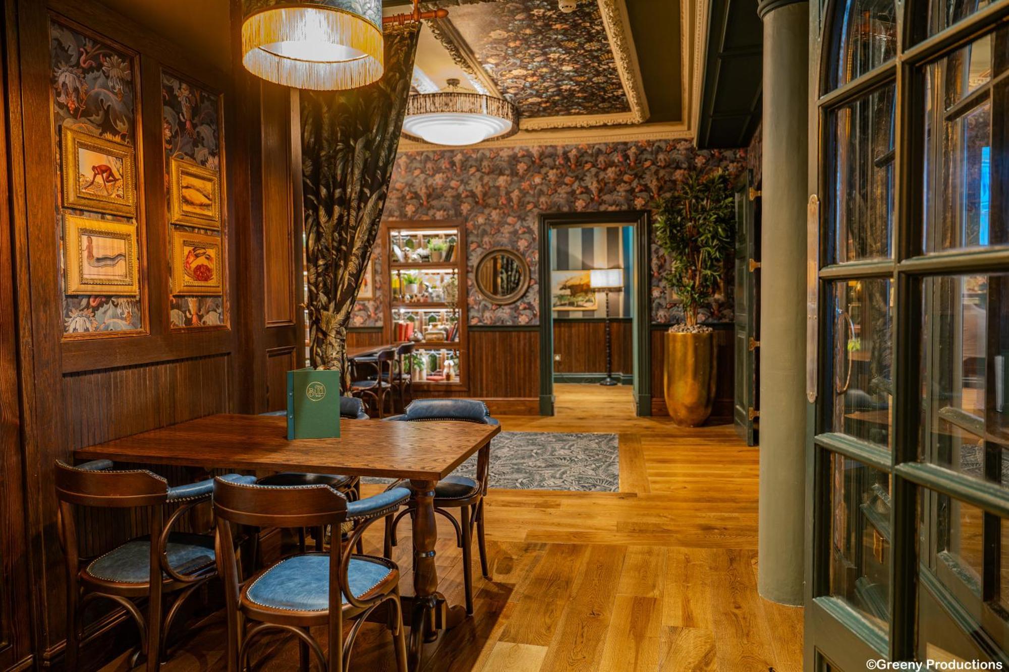 Hotel The Bull Hotel; Sure Collection By Western