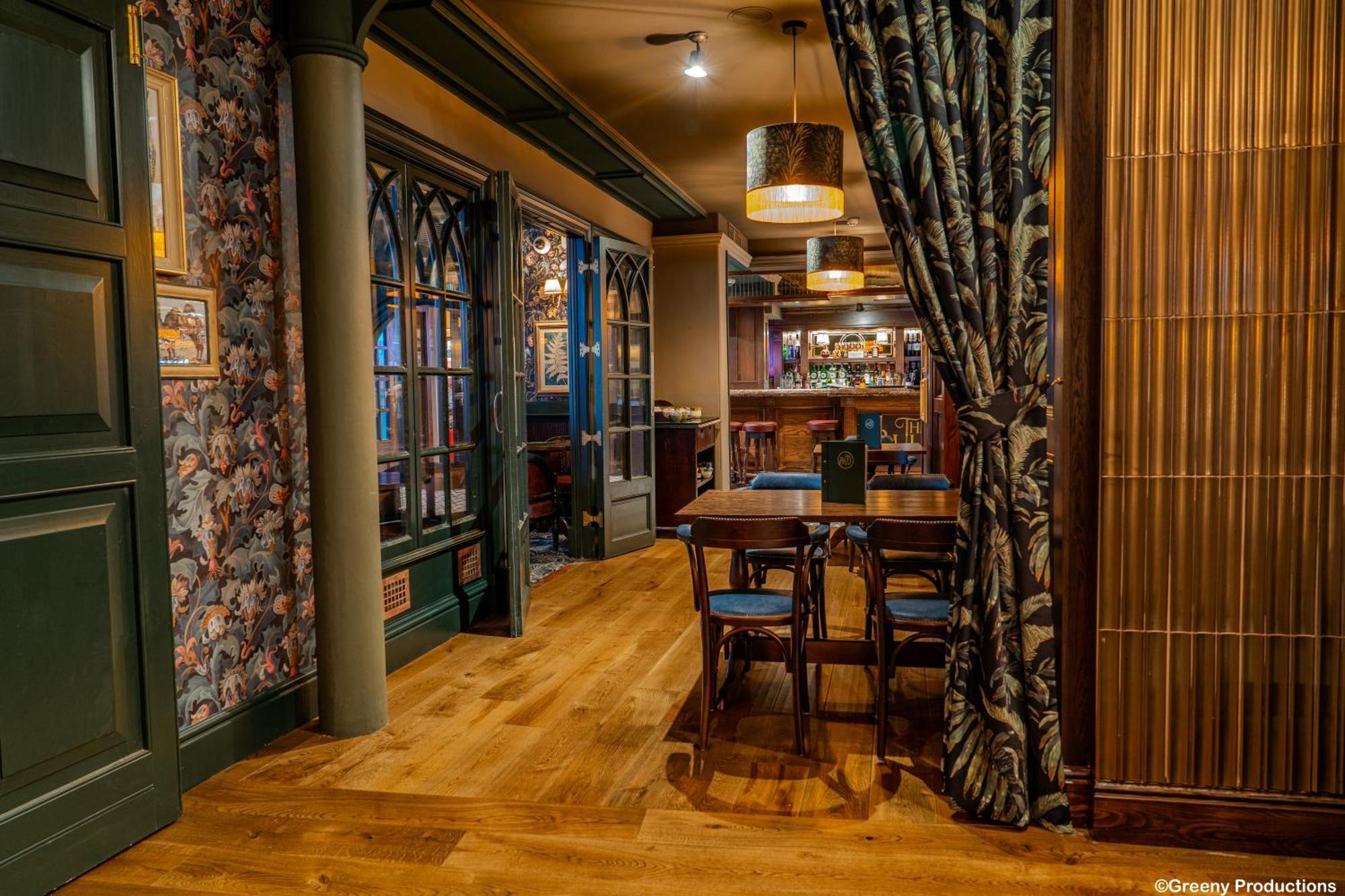 Hotel The Bull Hotel; Sure Collection By Western 4*