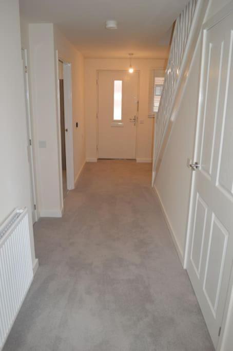 Contractor - Sleeps 7 - *