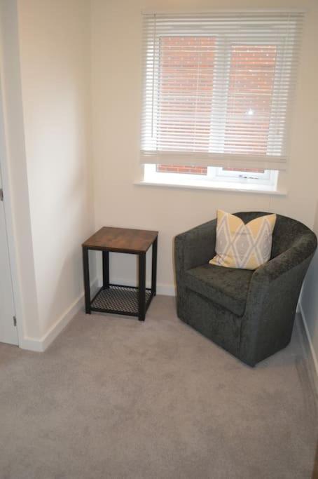 Holiday home Contractor - Sleeps 7 -
