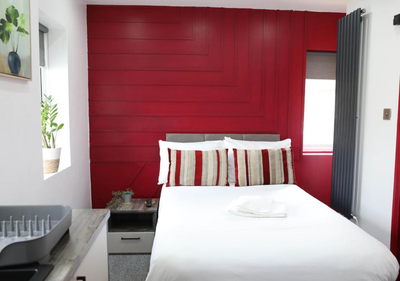 Pe2 Suites: Private With Kitchenettes For Flexible Peterborough