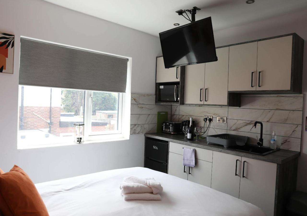 Pe2 Suites: Private With Kitchenettes For Flexible Apartment *