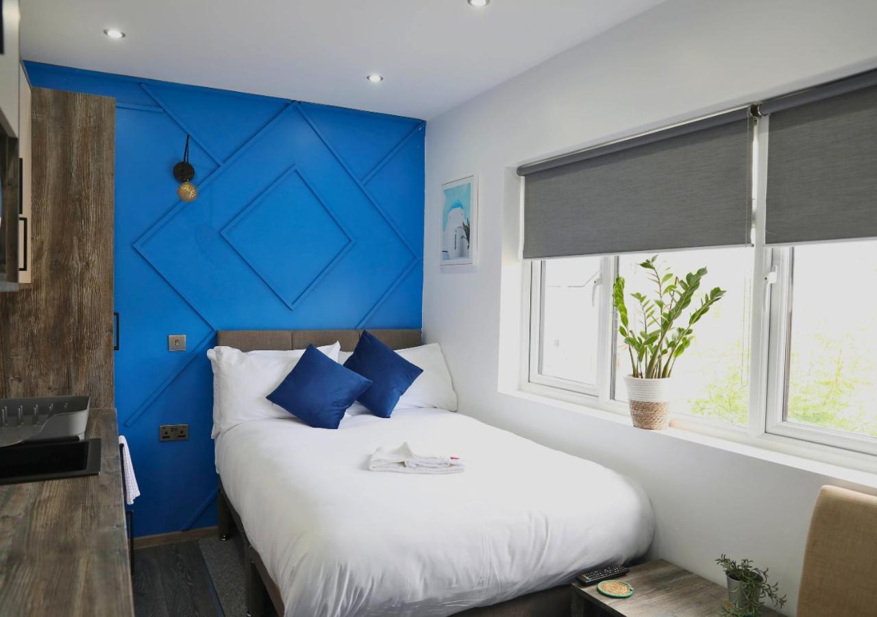 Pe2 Suites: Private With Kitchenettes For Flexible Apartment Peterborough
