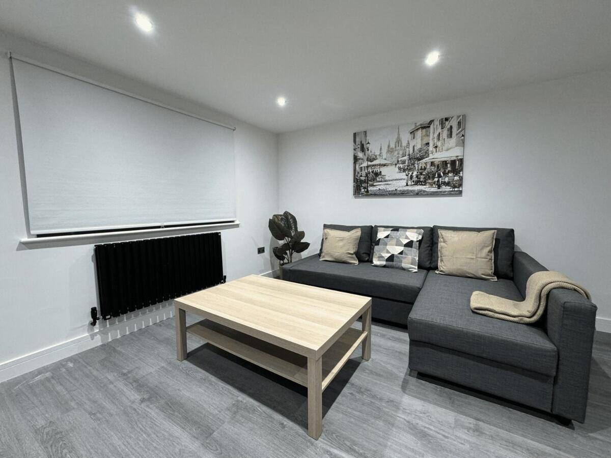 High Spec On London Road By Reo Homes * Peterborough