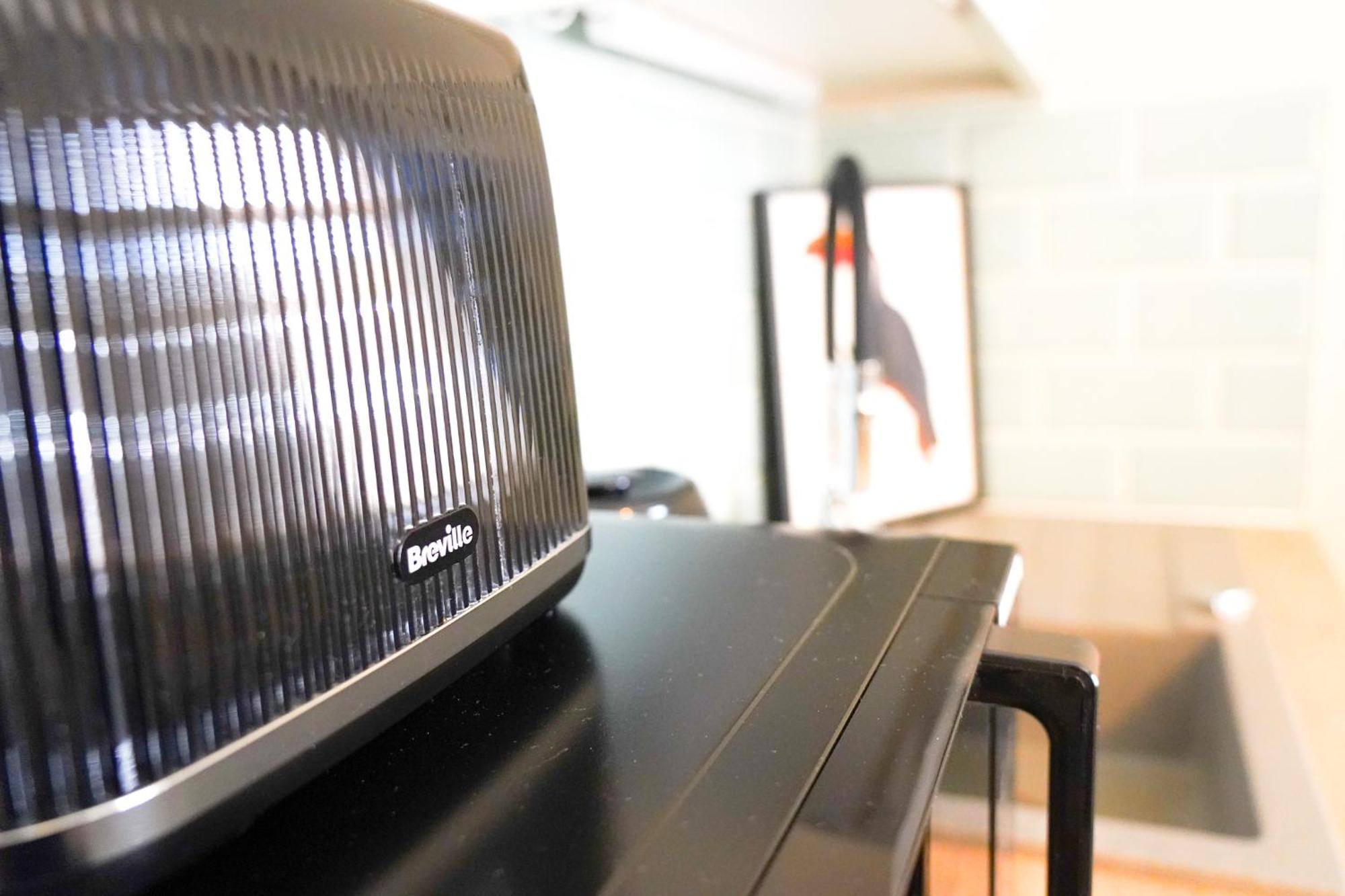 Apartment The Centre - - Contractor Friendly - Free Wifi - Smart Tv - Desk Space - Well Designed - Ideal For Long Work *