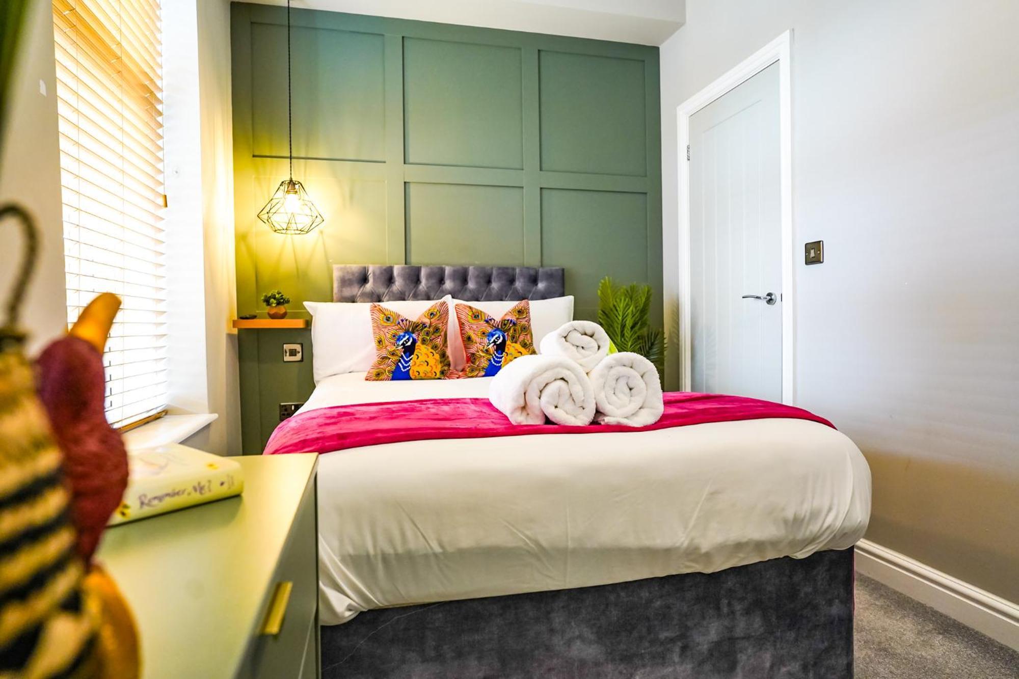 The Centre - - Contractor Friendly - Free Wifi - Smart Tv - Desk Space - Well Designed - Ideal For Long Work *