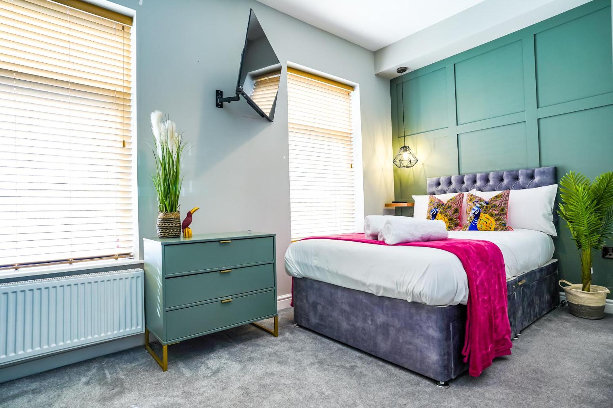 The Centre - - Contractor Friendly - Free Wifi - Smart Tv - Desk Space - Well Designed - Ideal For Long Work