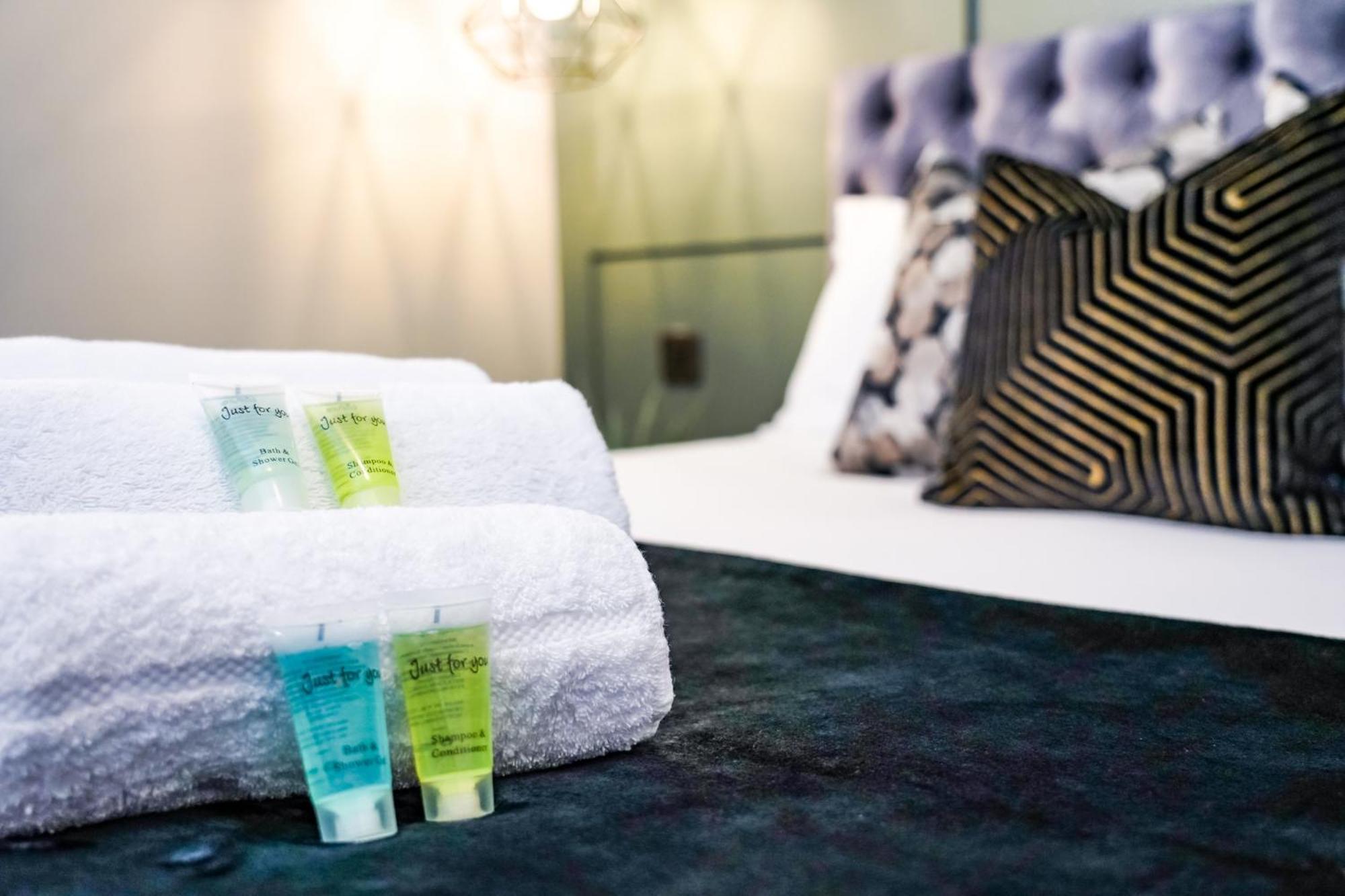 Apartment The Centre - - Contractor Friendly - Free Wifi - Smart Tv - Desk Space - Well Designed - Ideal For Long Work *