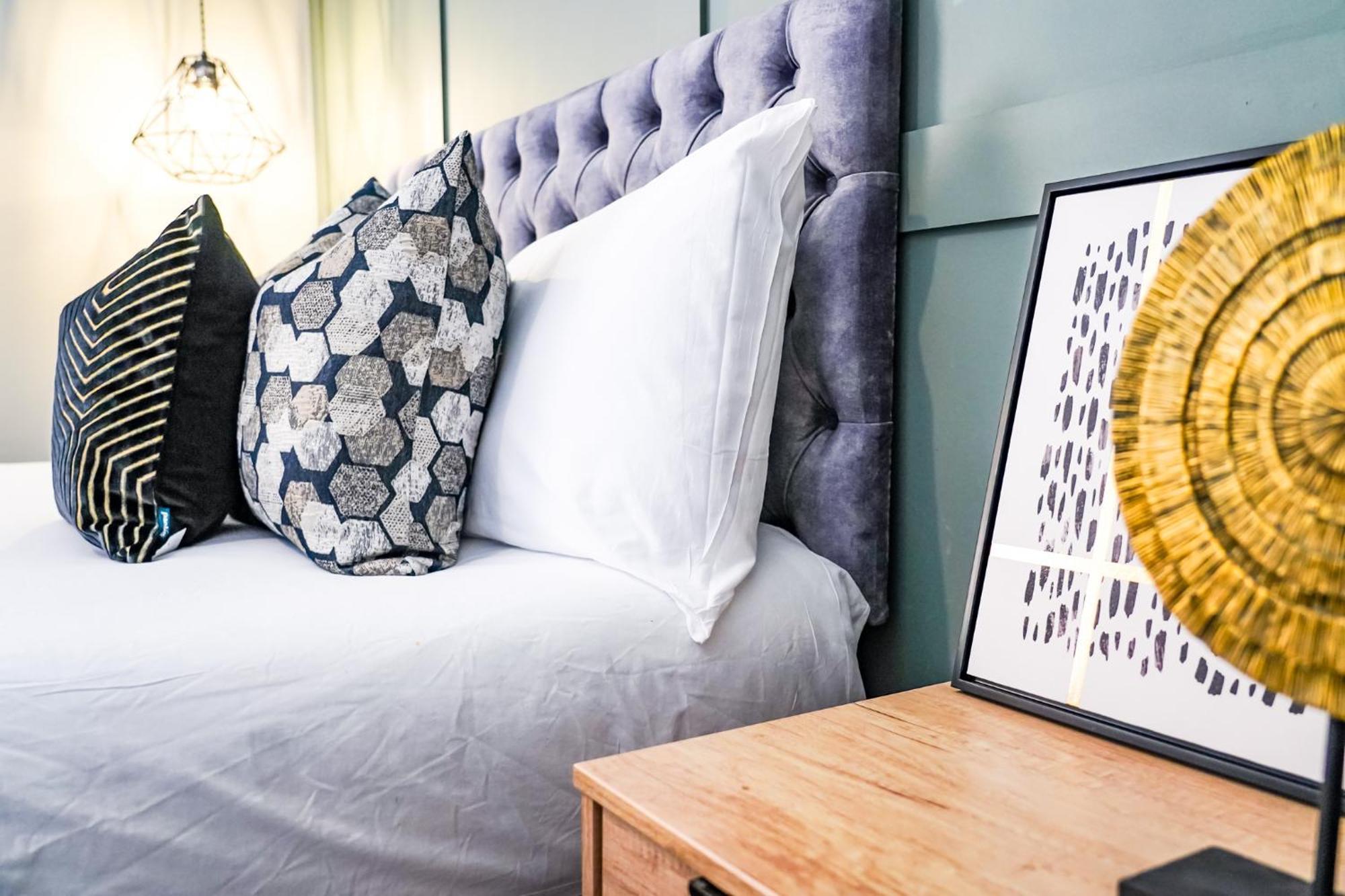 Apartment The Centre - - Contractor Friendly - Free Wifi - Smart Tv - Desk Space - Well Designed - Ideal For Long Work Peterborough