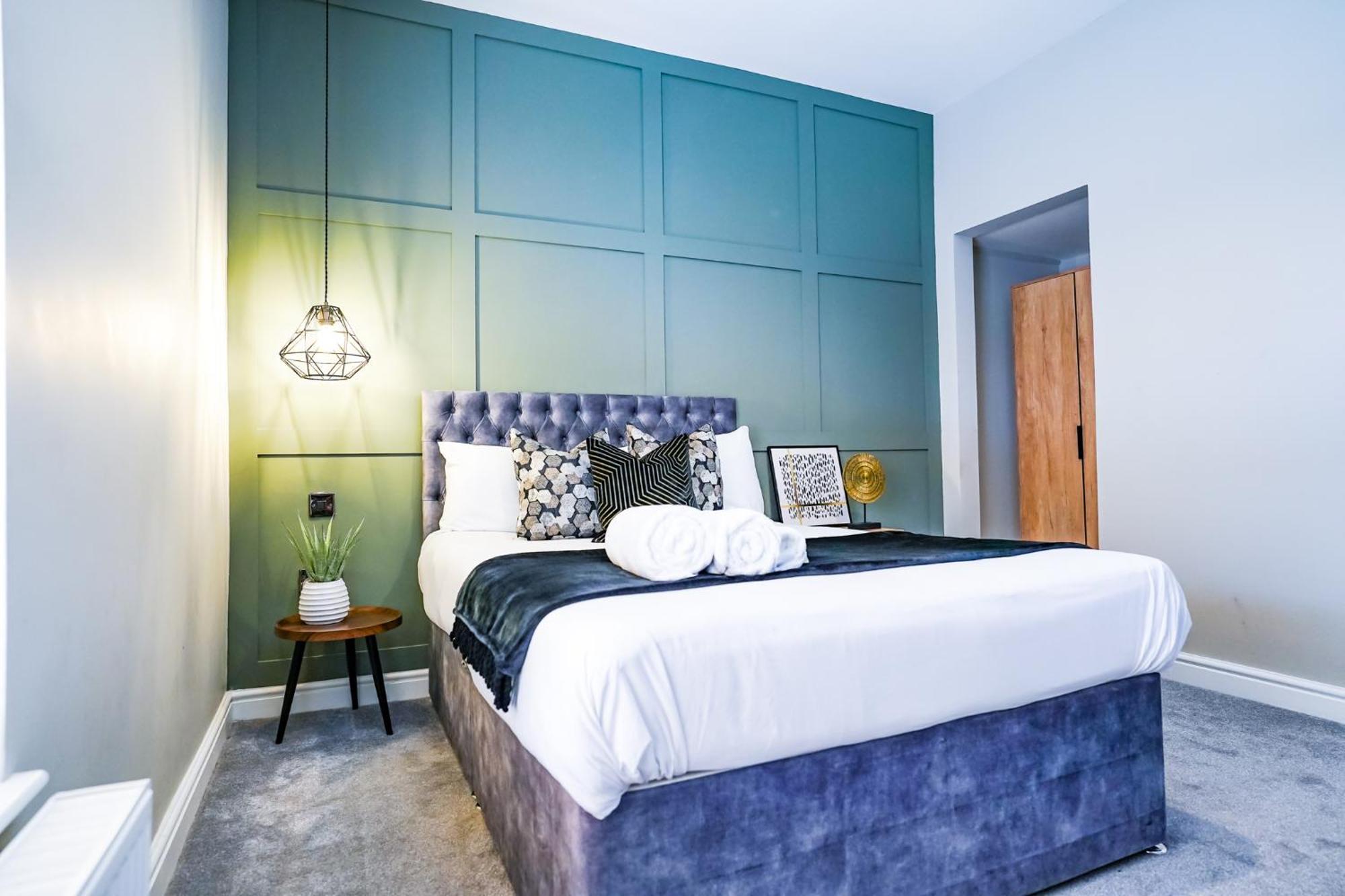 Apartment The Centre - - Contractor Friendly - Free Wifi - Smart Tv - Desk Space - Well Designed - Ideal For Long Work