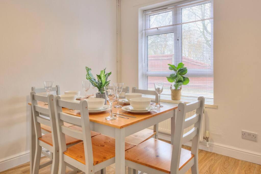 Apartment Delightful 4b For Leisure And Business *