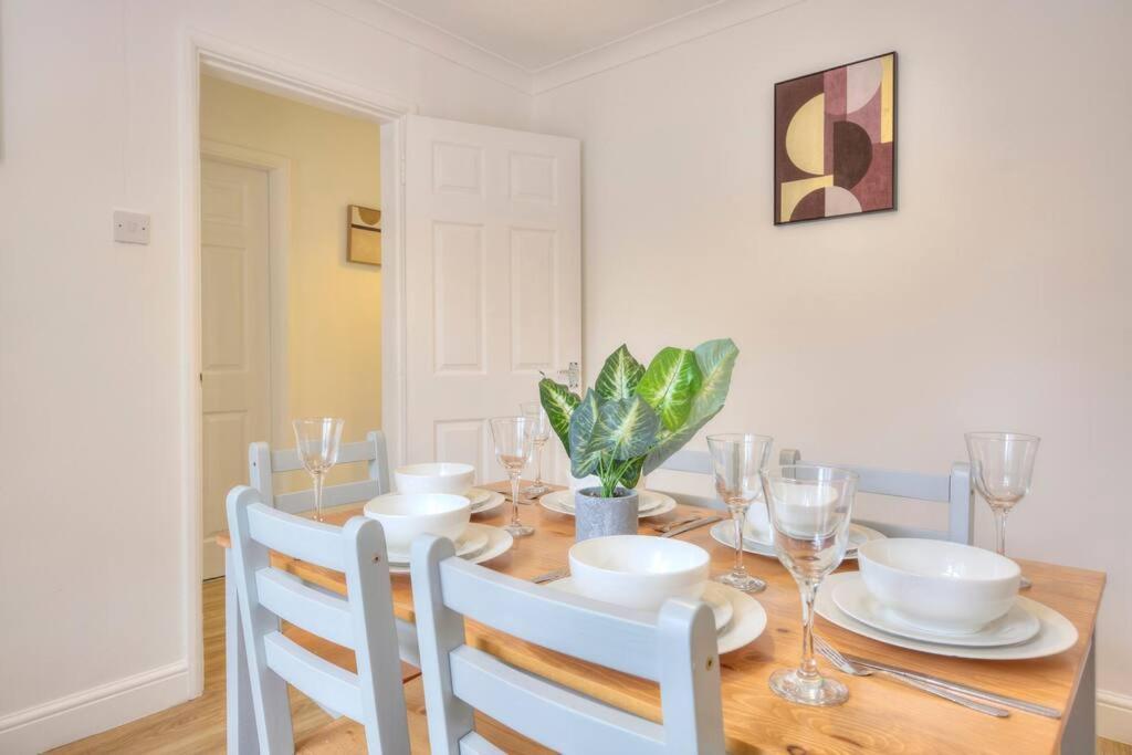 Delightful 4b For Leisure And Business