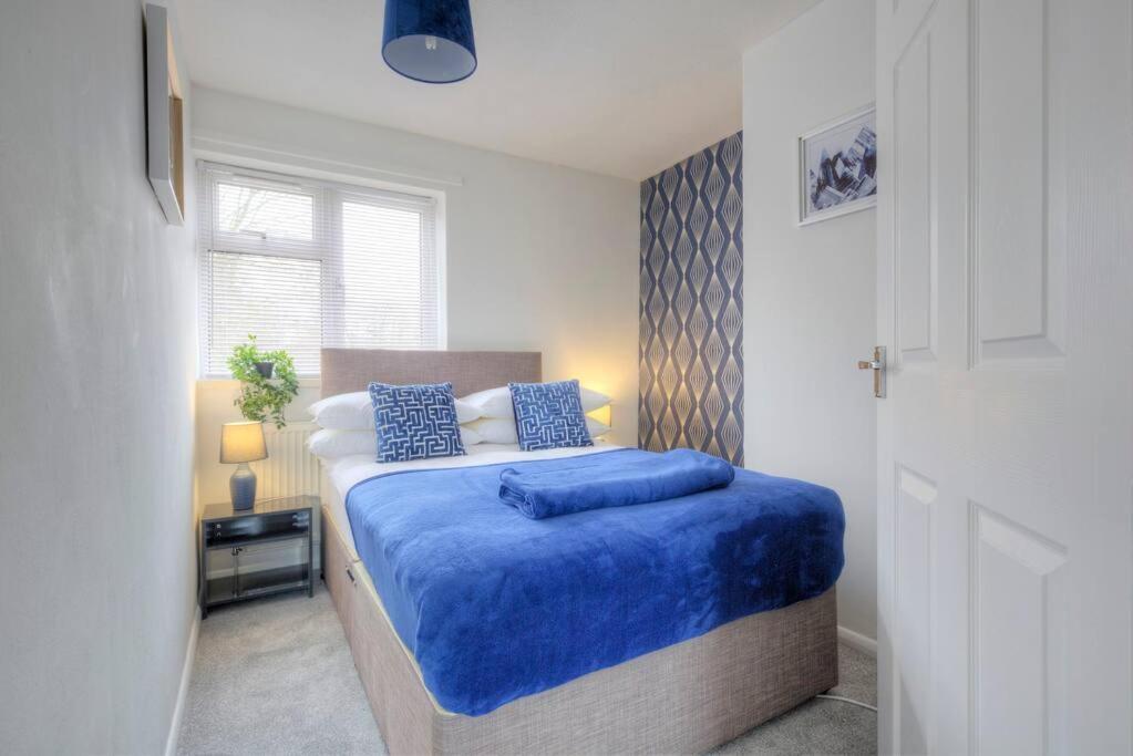 Delightful 4b For Leisure And Business Apartment Peterborough