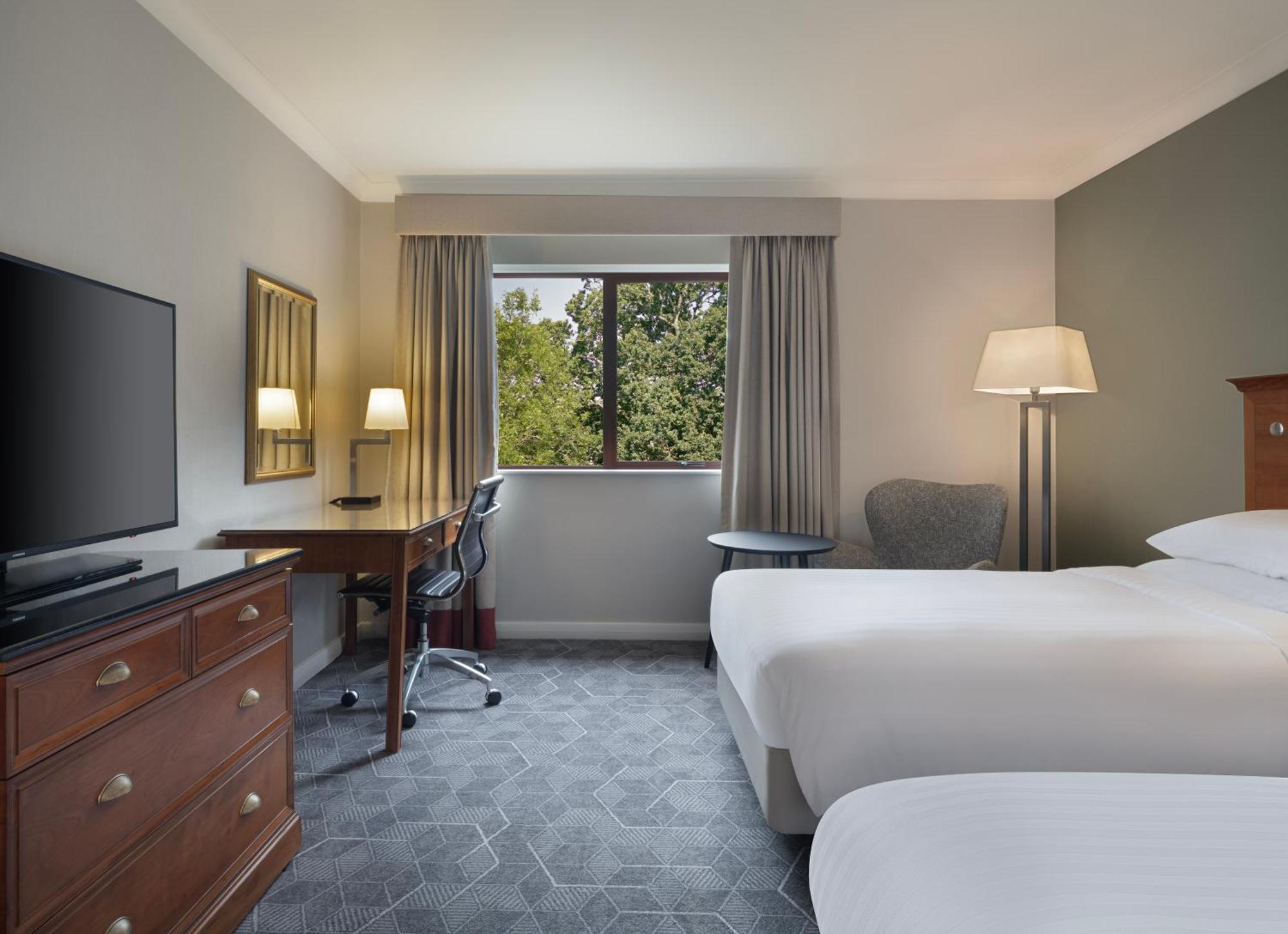 Delta By Marriott Hotel 4*