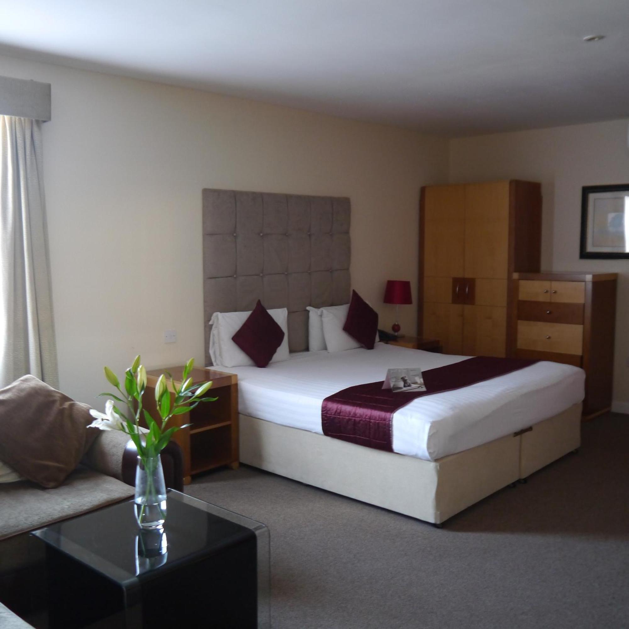 The Pearl Hotel Peterborough