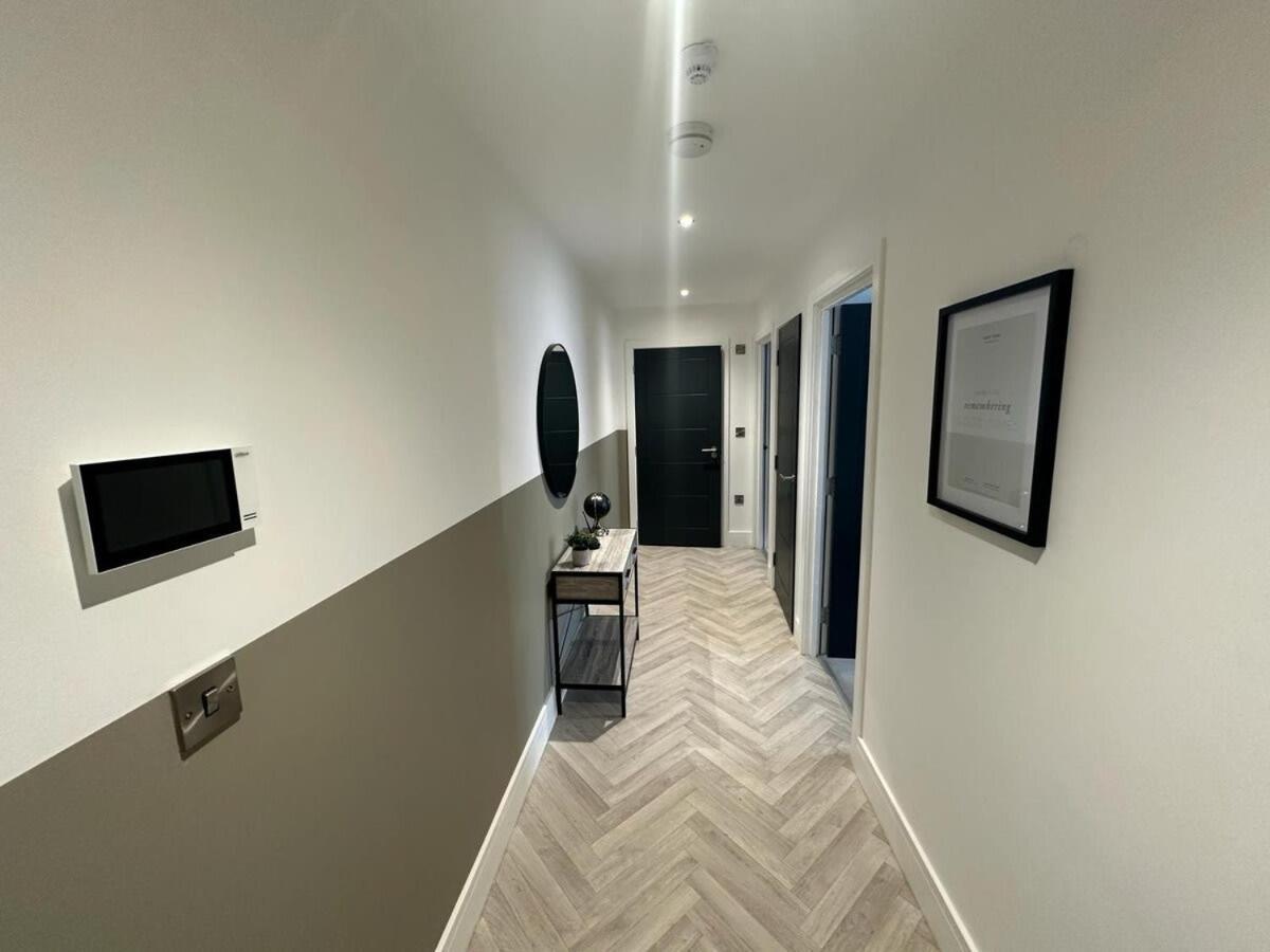 Elegant 1 Apartment *