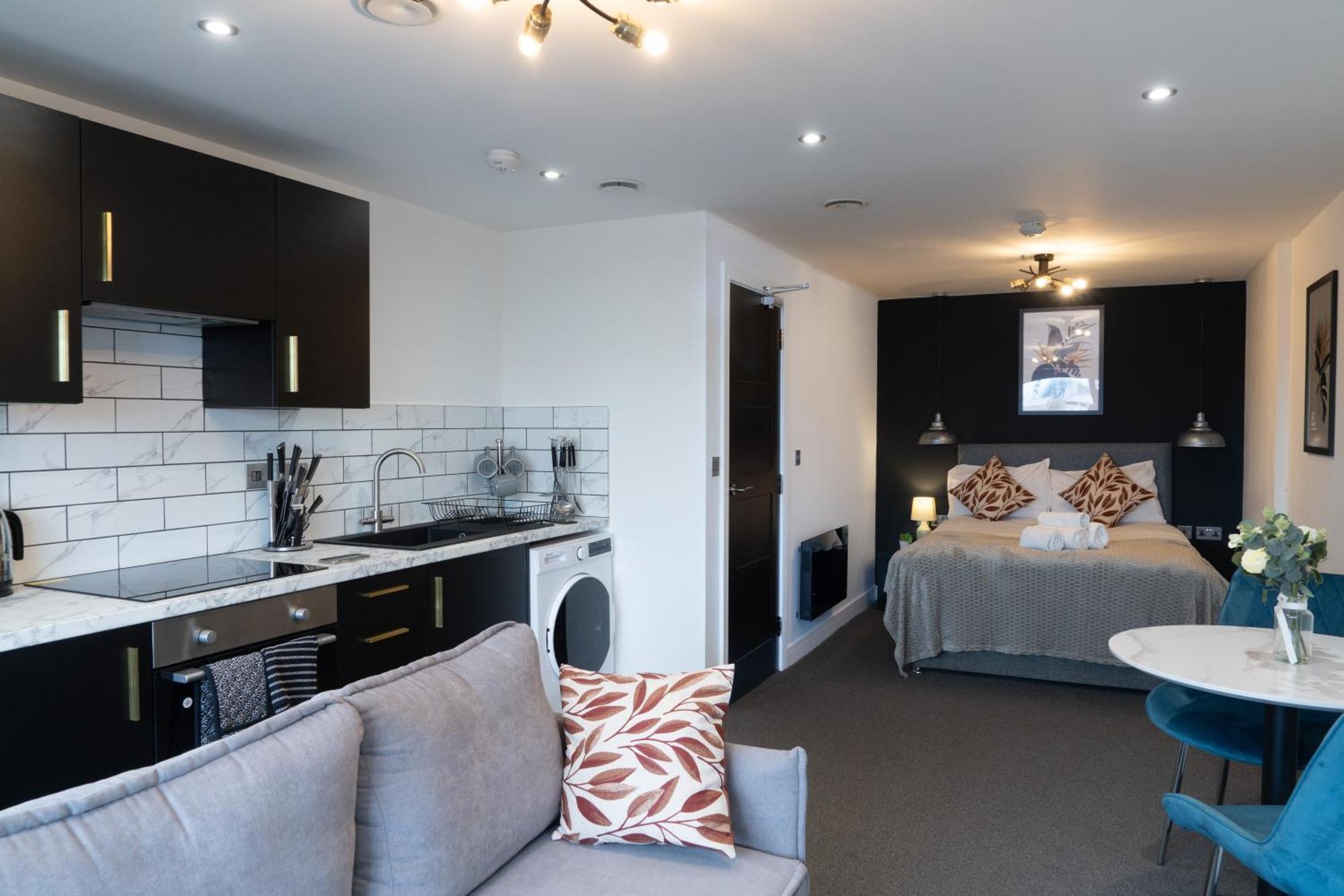 Studio & 1 Bedroom Apartments - Pe1 - Contractor Friendly - Free Parking - Sofa Beds - Sky Tv - Full Kitchen - Washer Dryer - Wifi Aparthotel Peterborough
