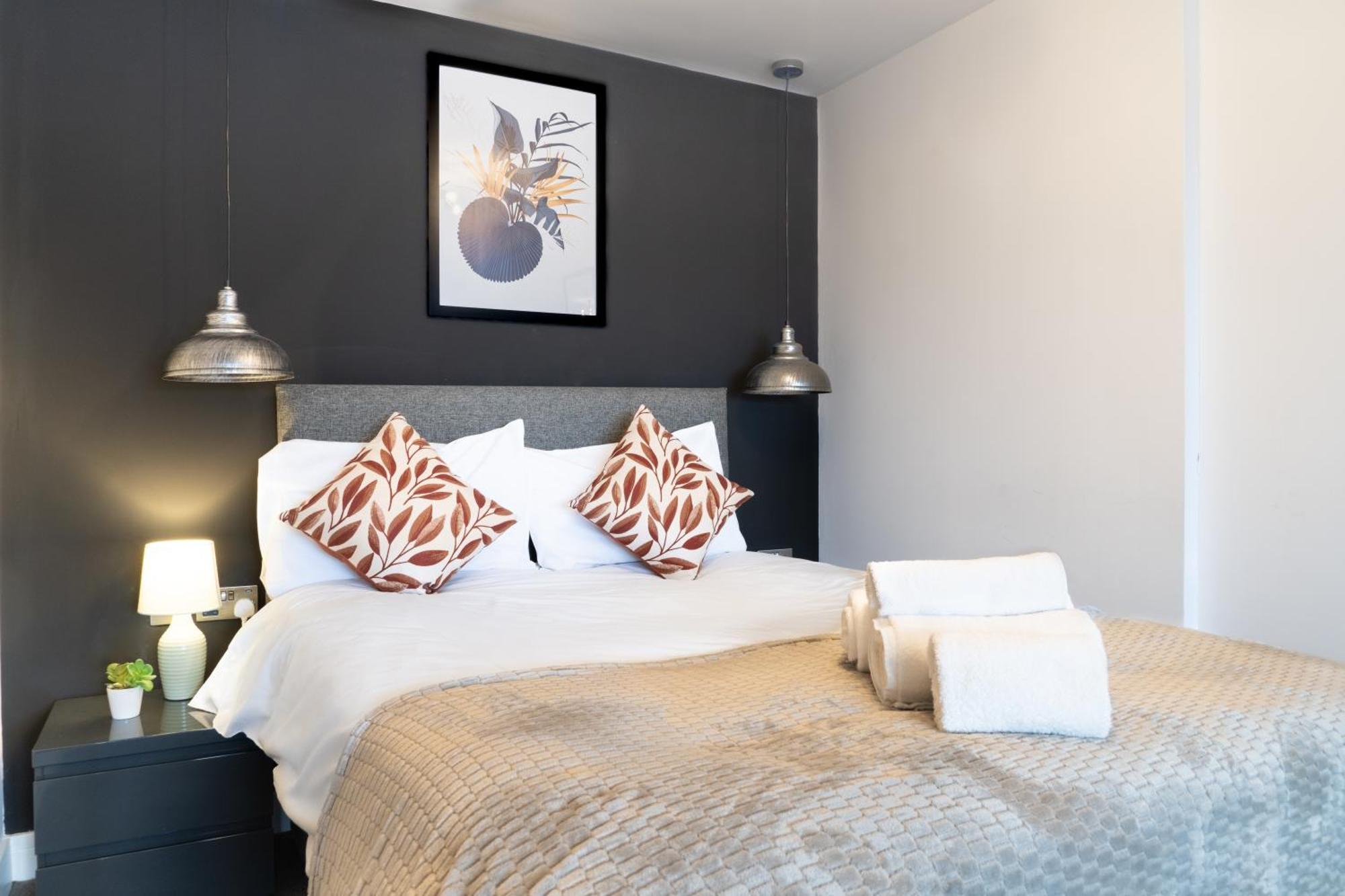 Studio & 1 Bedroom Apartments - Pe1 - Contractor Friendly - Free Parking - Sofa Beds - Sky Tv - Full Kitchen - Washer Dryer - Wifi Aparthotel Peterborough