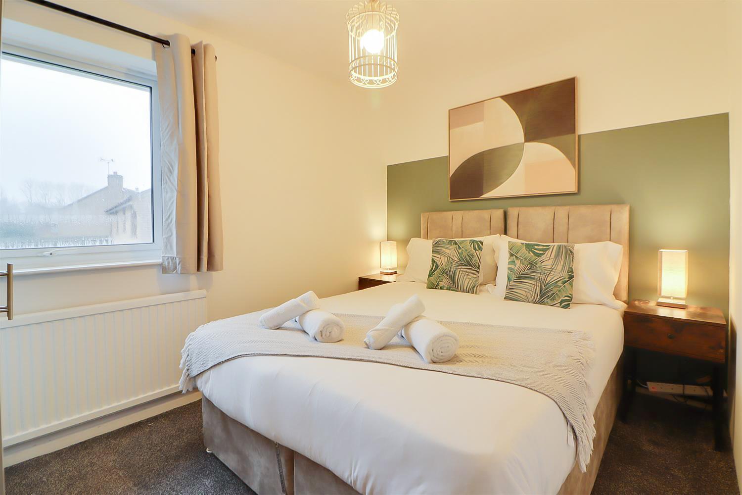 Holiday home Spacious 5-bedroom Home, Sleeps 9, Near Hospital With Driveway Parking Peterborough