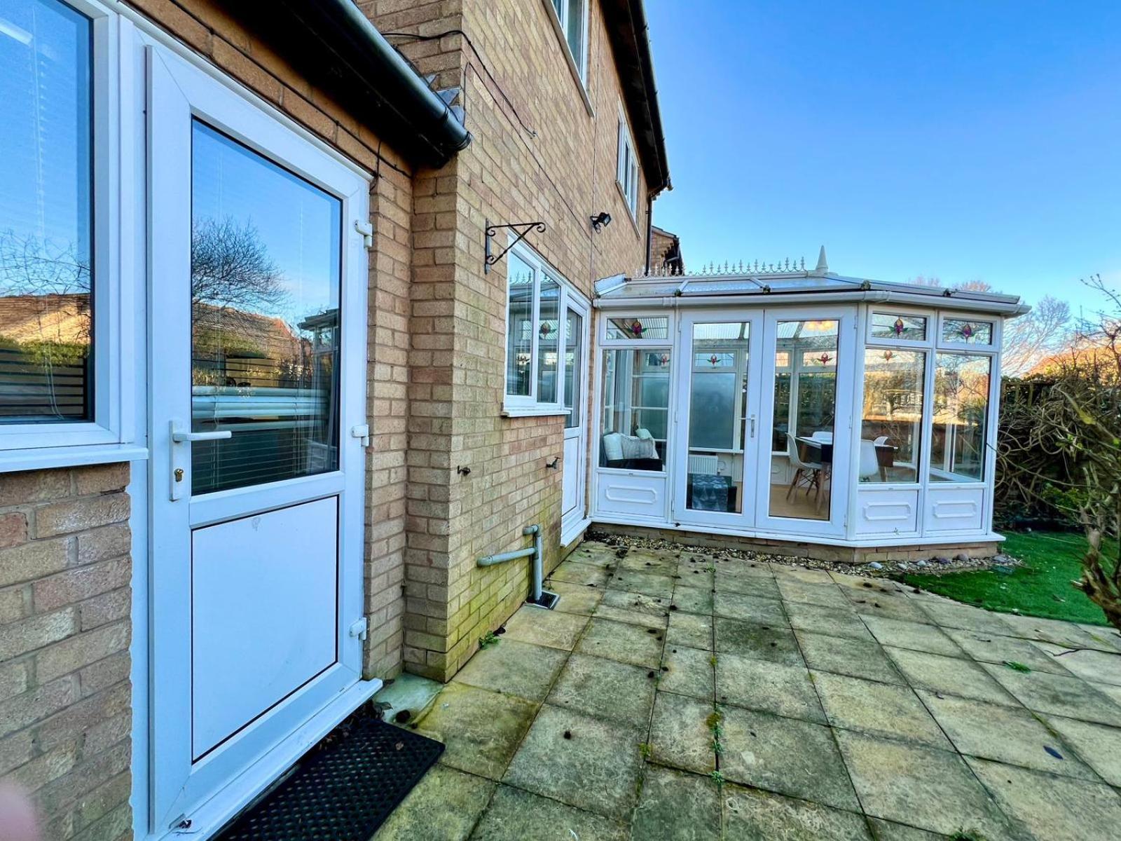 Holiday home J&j 5 Bedroom Detached House In With Parking *