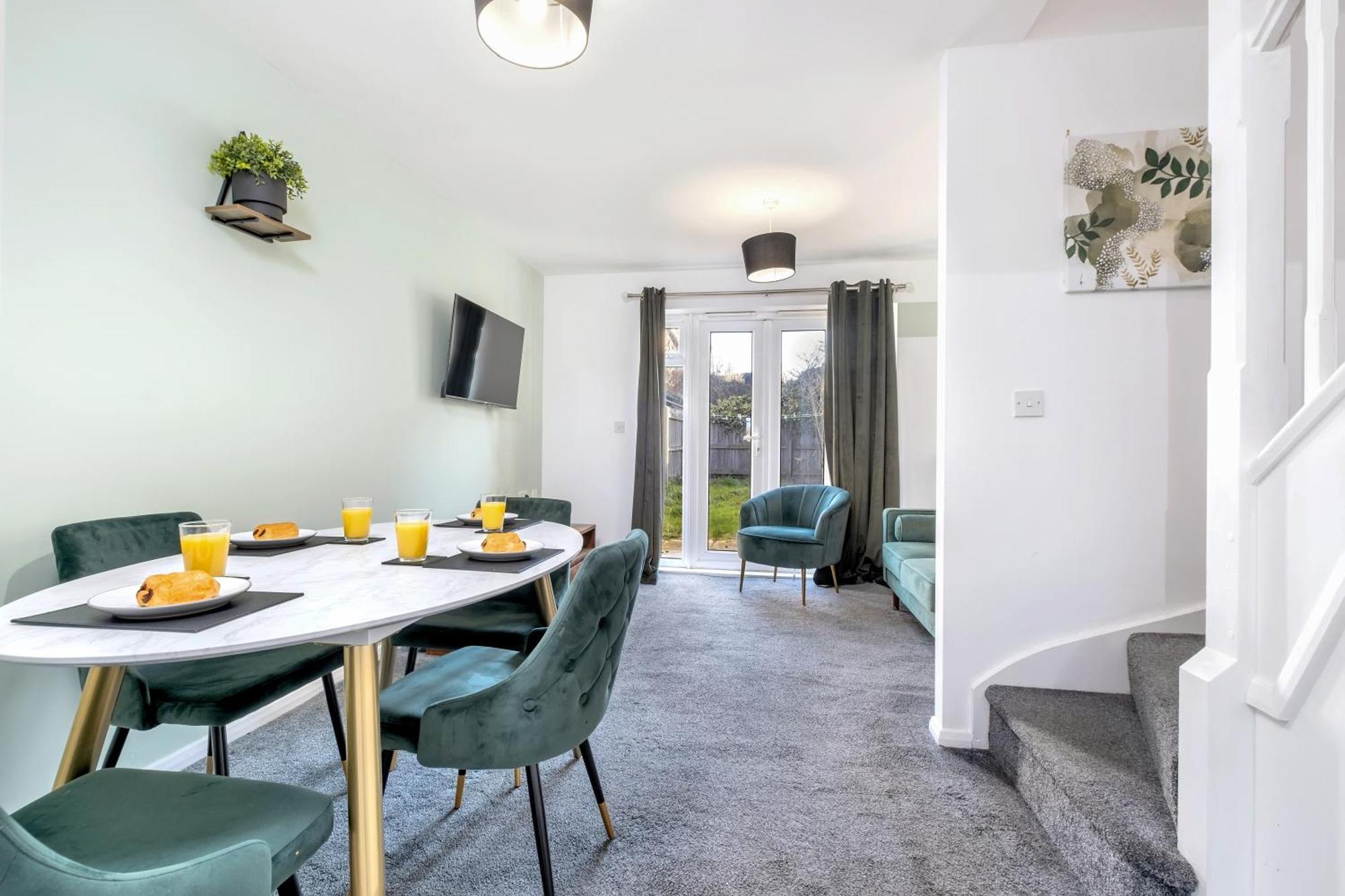 Holiday home 2 Bed House In - Sleeps 4 Peterborough