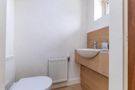 Location - Free Parking - Hawksbill Way Apartment Peterborough