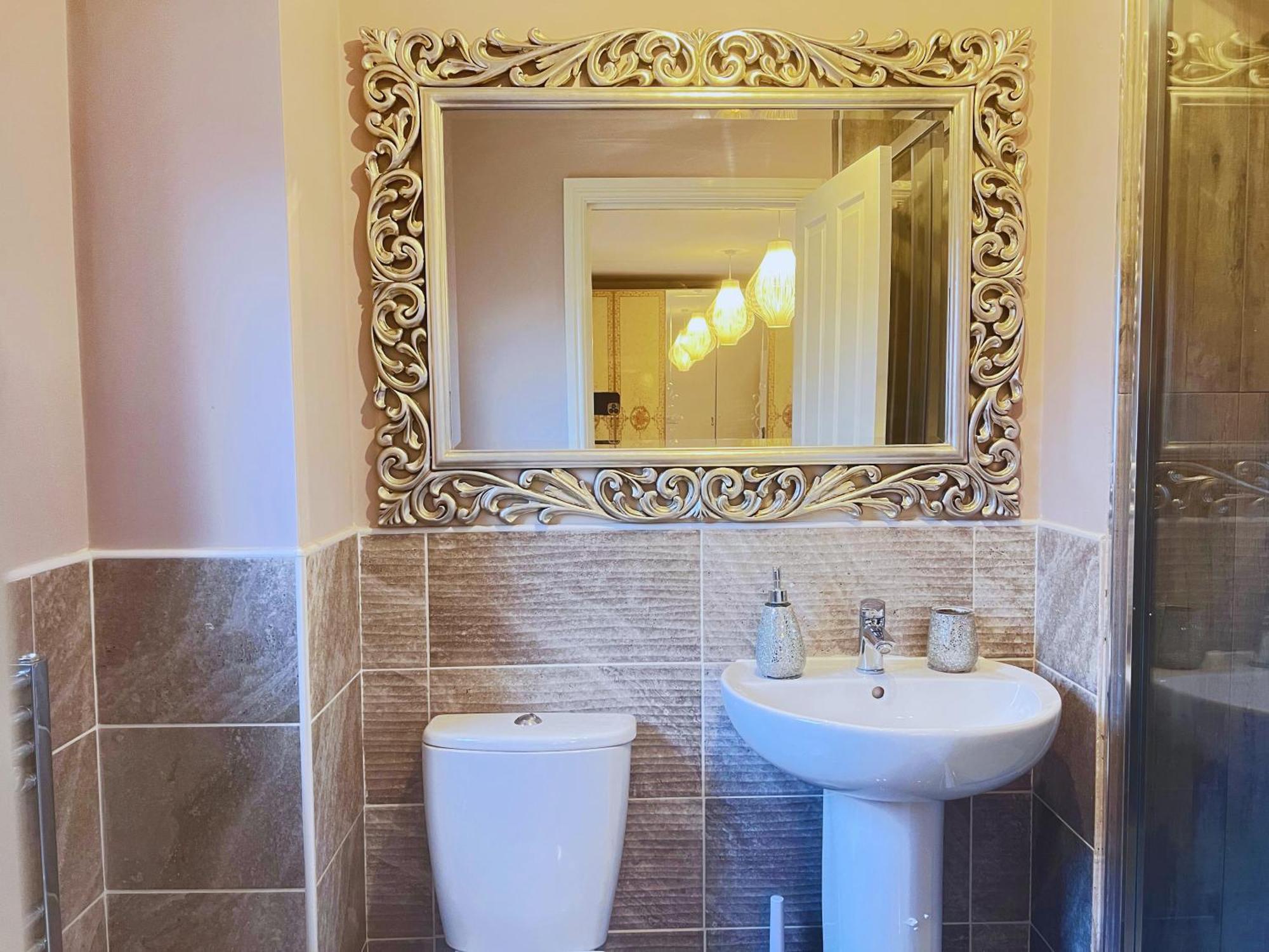 Kvm - Spacious Anglesey Holiday home *