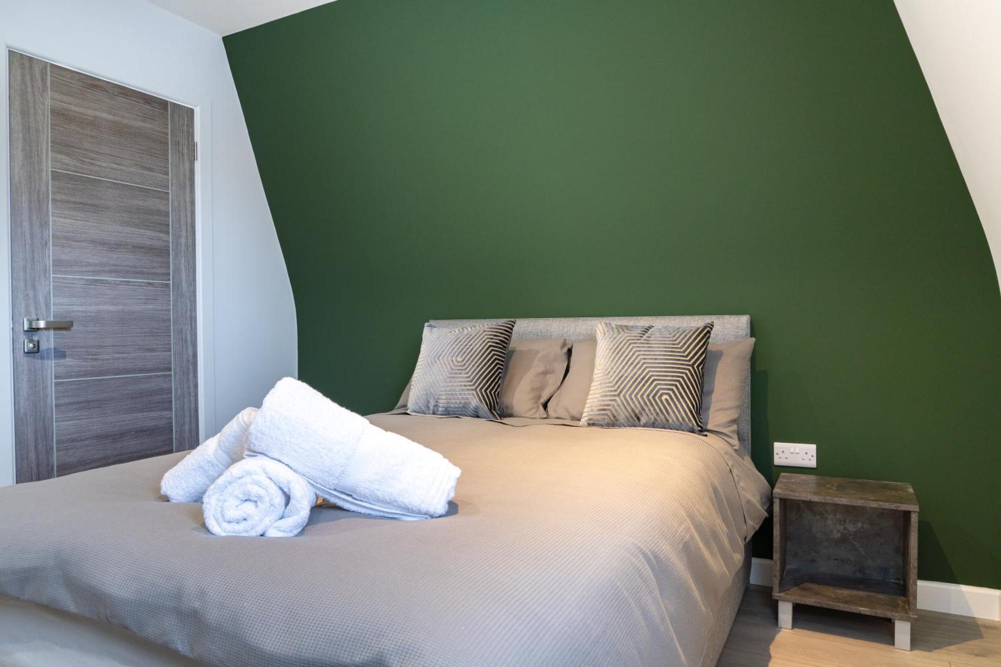 The Centre Aparthotel *