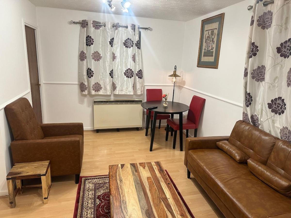 Apartment Cosy Flat Near Centre