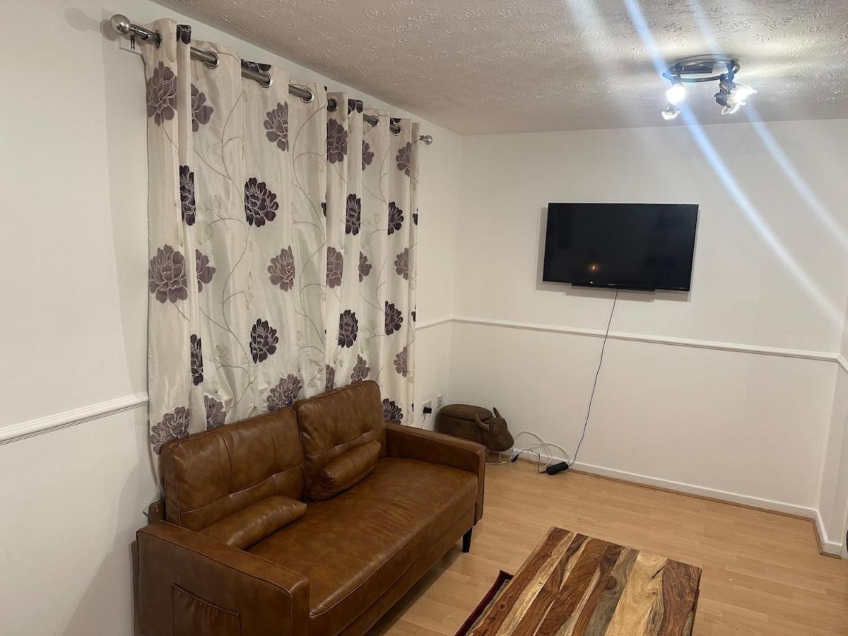 Cosy Flat Near Centre Apartment