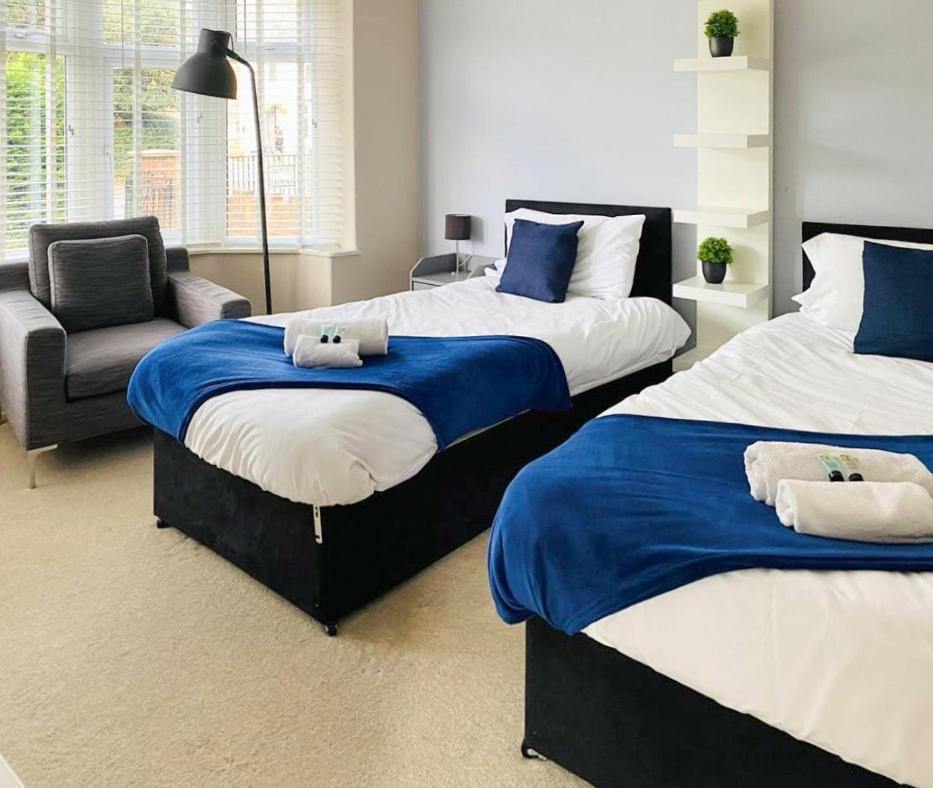 Holiday home Large 5 Bedroom House - Peterborough