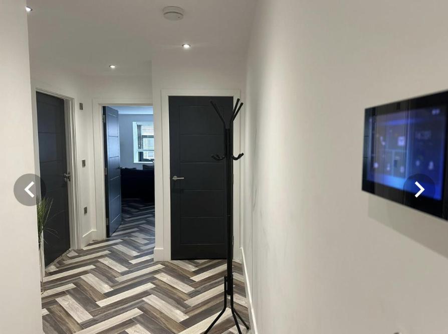 Apartment City Centre Apartments - 1 Bed Apartments - 5 Min Walk From Train Station - Designed For Professionals - Free Wifi - Full Kitchen - Sofa Bed - Ideal For Long Work Stays