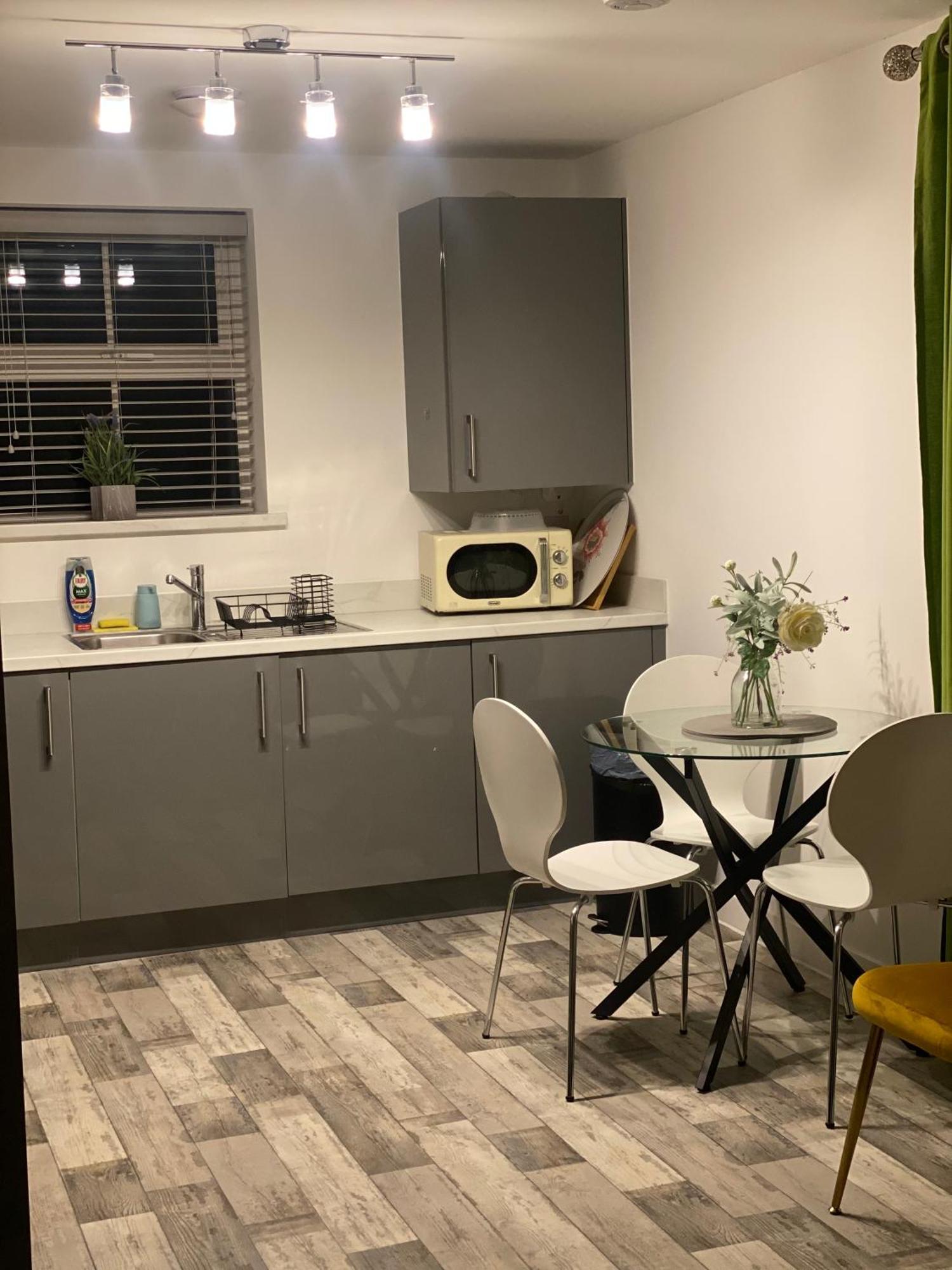 Center Near Healthcare Center One Bed With Free Private Parking Contractors Locum Staff Welcome Aparthotel Peterborough