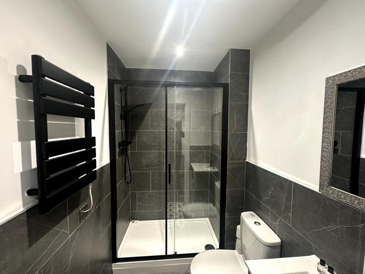 Superior 1-bed With 2 Sofa Beds Sleeps 6 Apartment